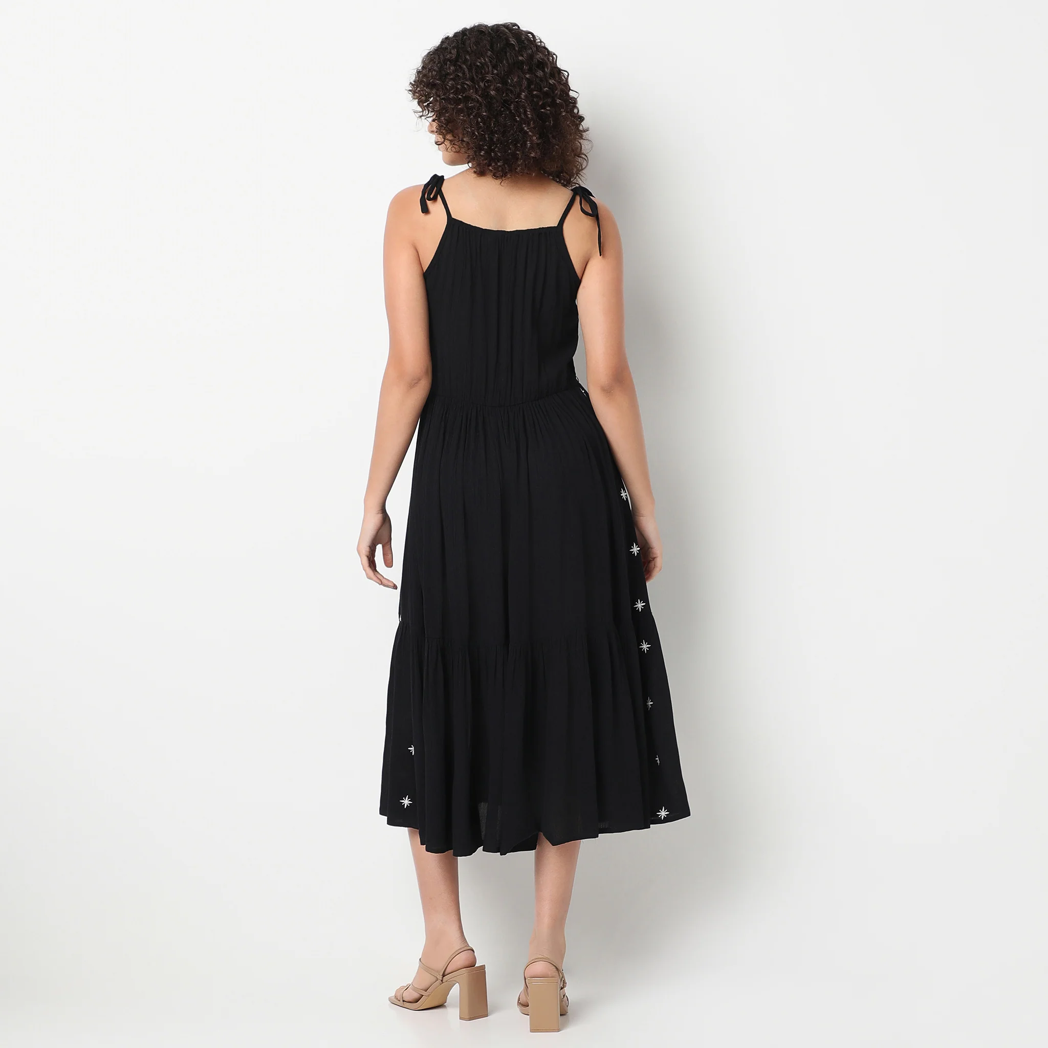 Flare Fit Embroiderd Below Knee V-Neck Spaghetti Dress - Image 8
