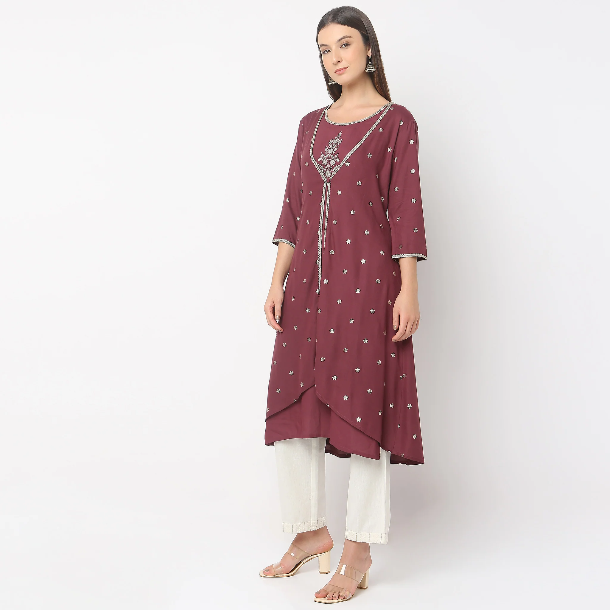 Flare Fit Embroidered Kurta - Image 5