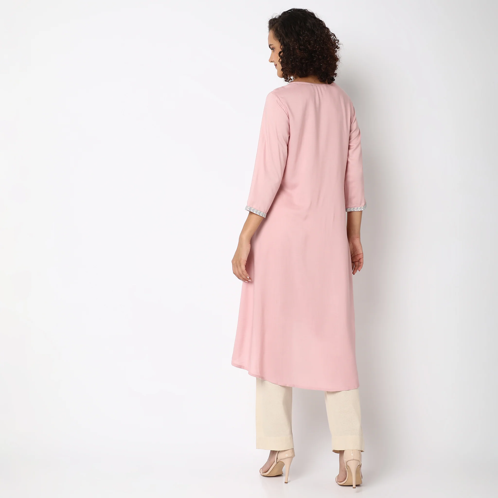 Flare Fit Embroidered Kurta - Image 3