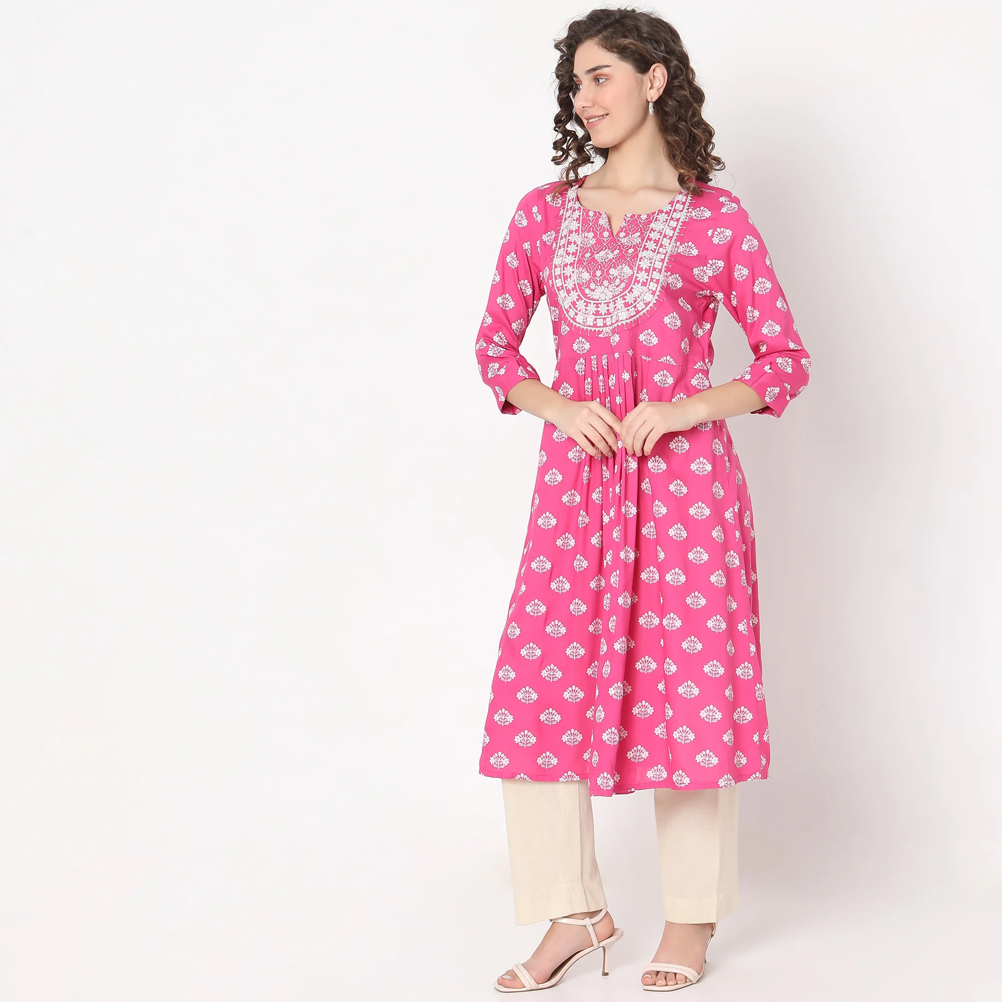 Flare Fit Embroidered Kurta - Image 5