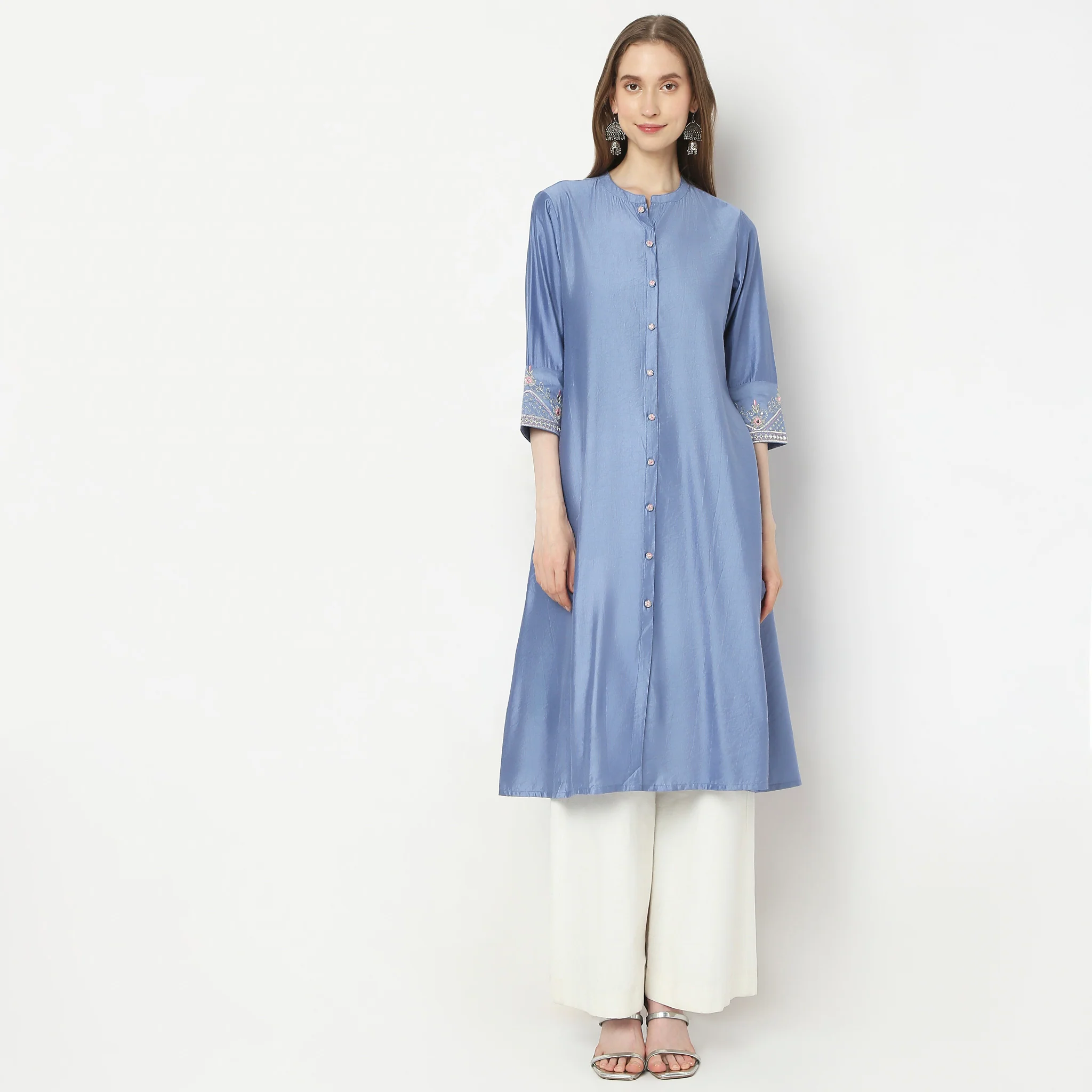 Flare Fit Embroidered Kurta - Image 7