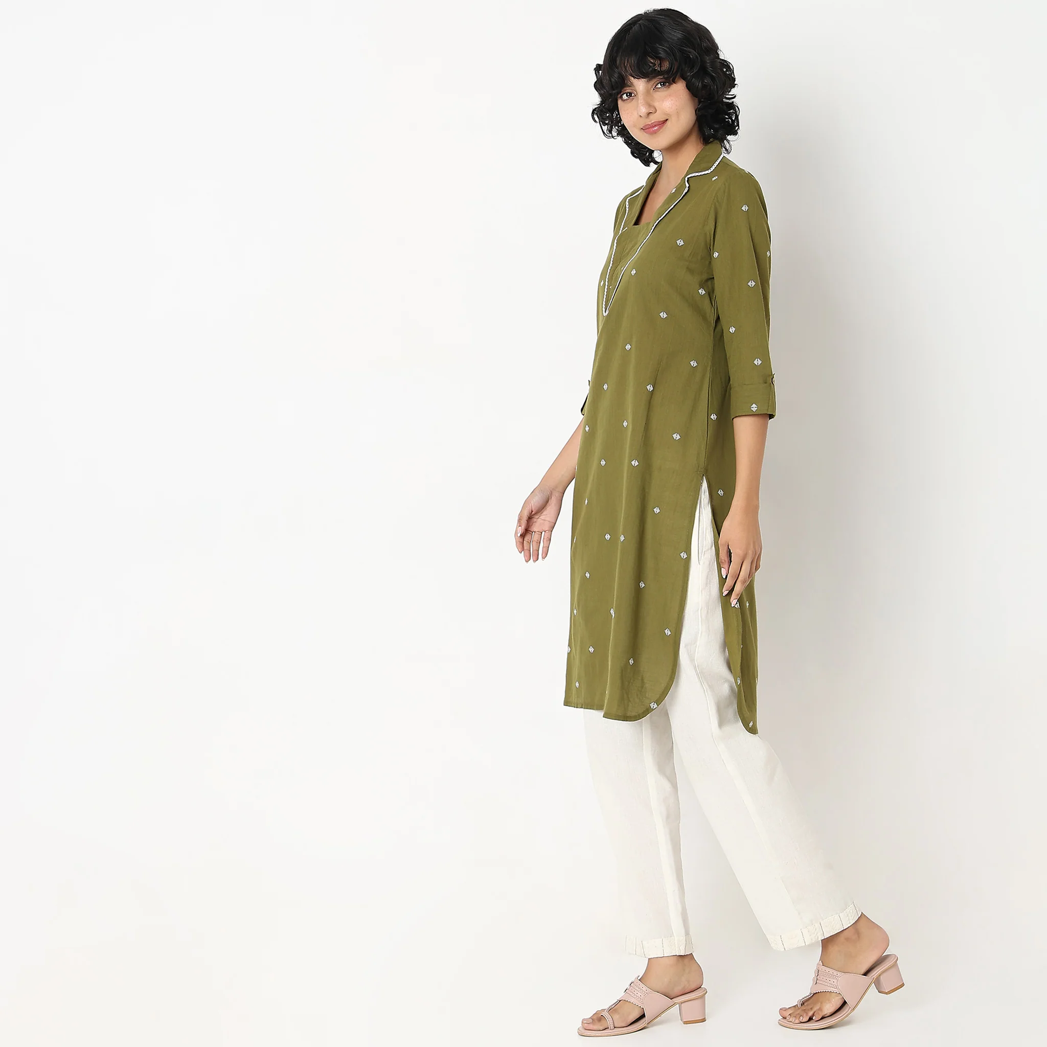 Flare Fit Embroidered Kurta - Image 10