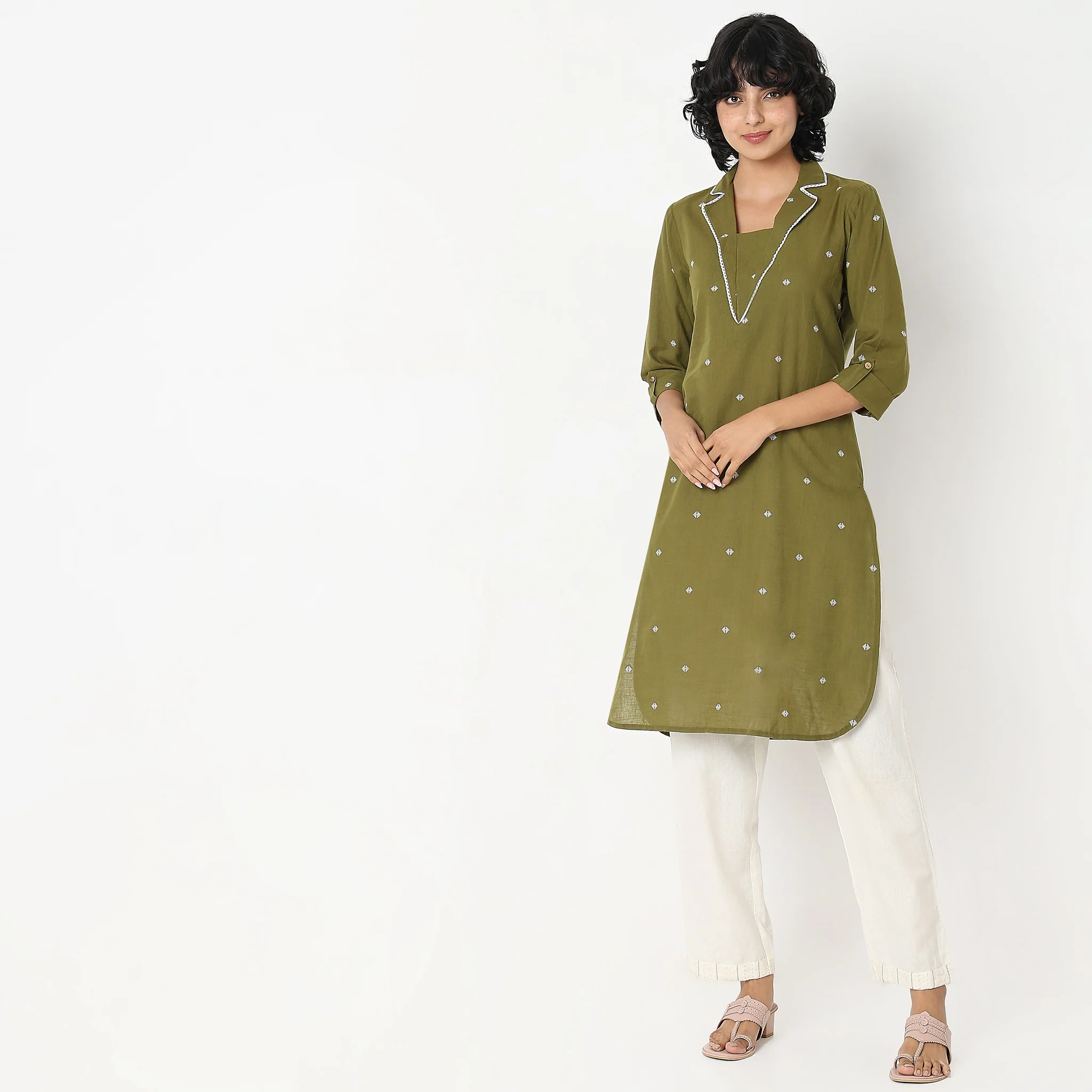Flare Fit Embroidered Kurta - Image 7