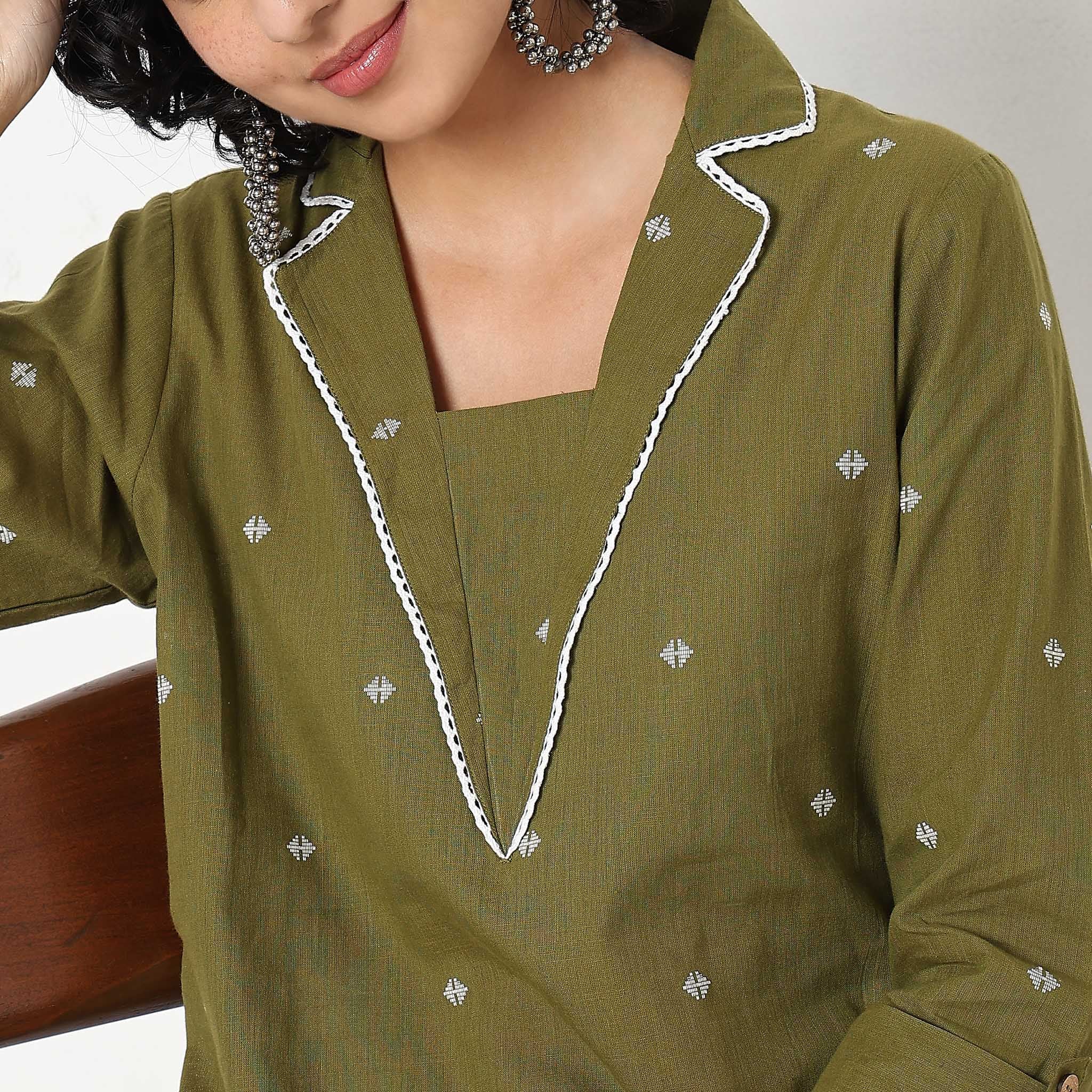 Flare Fit Embroidered Kurta - Image 9