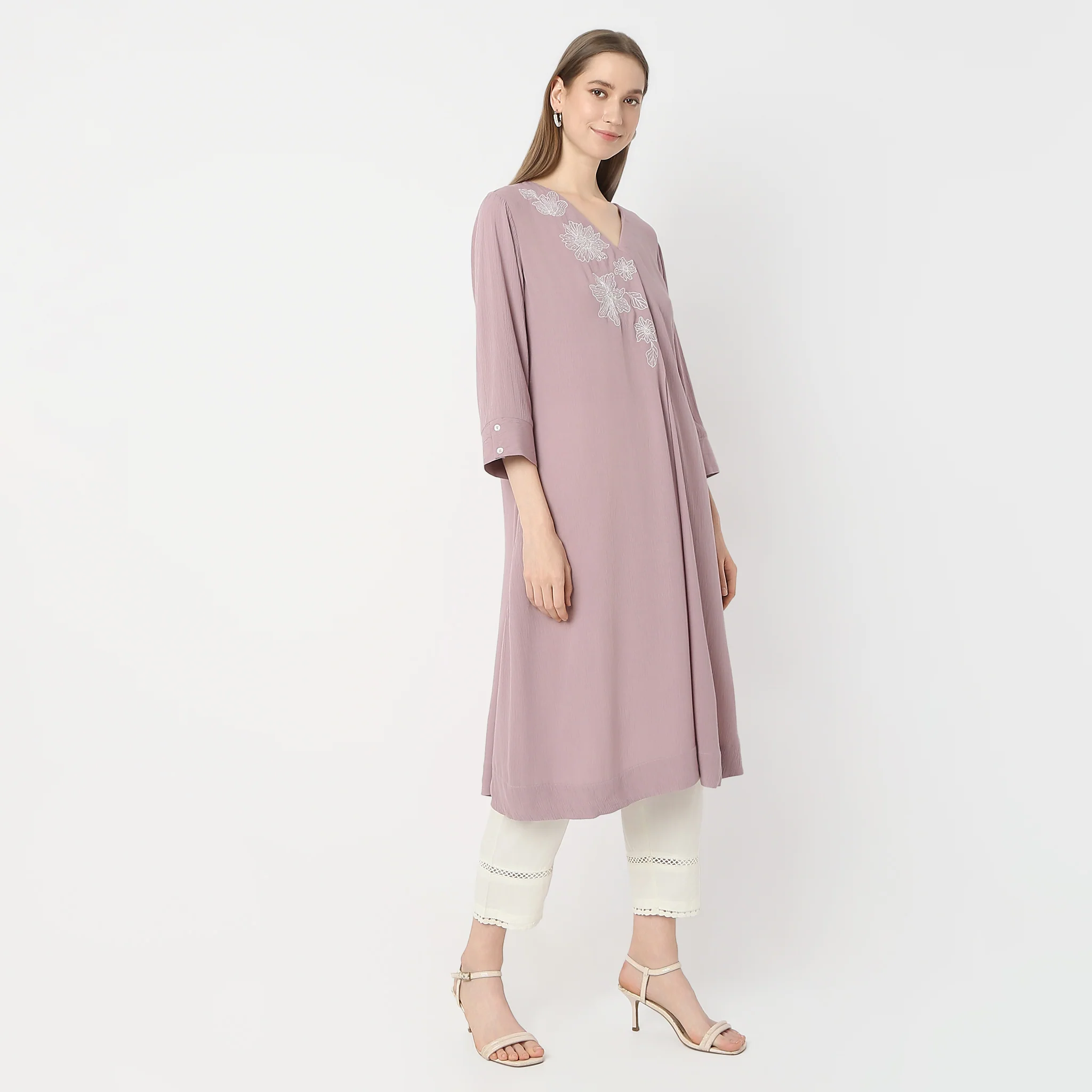 Flare Fit Embroidered Below Knee V-Neck Kurta - Image 5