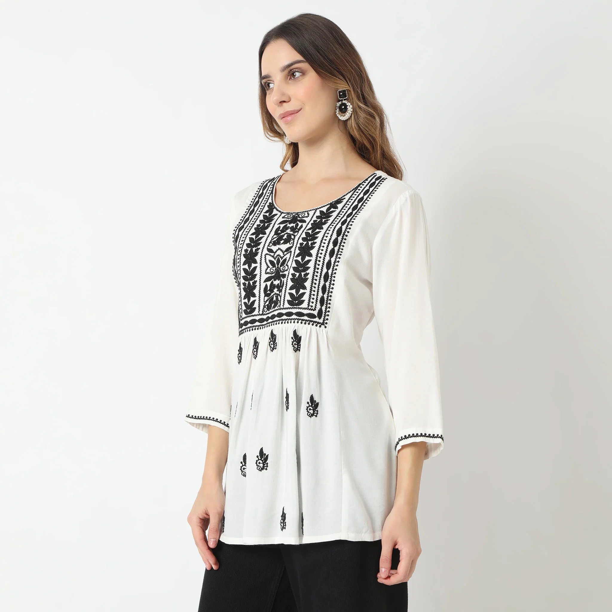 Flare Fit Embroidered Above Knee Short Kurta - Image 9