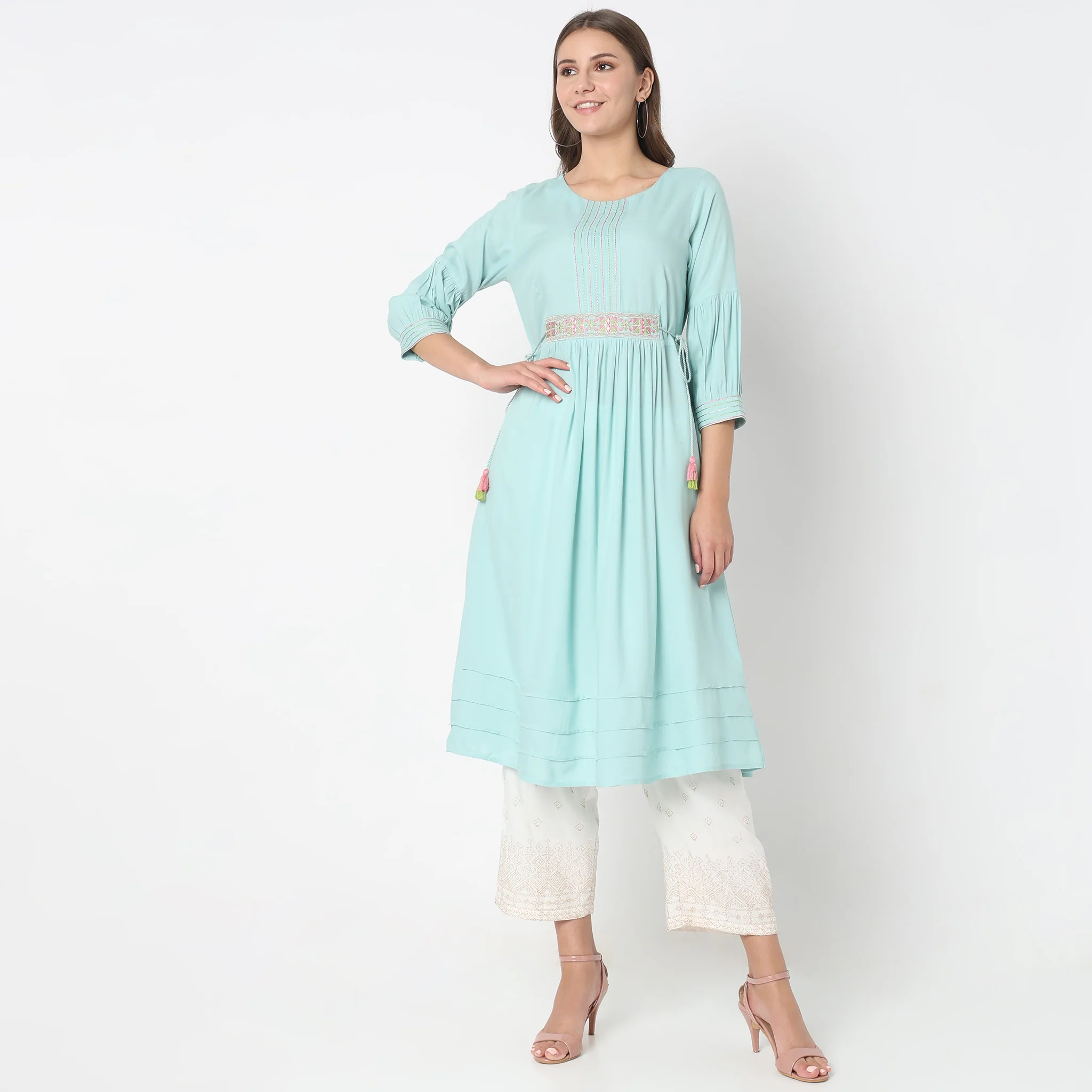 Flare Fit Embroidered Kurta - Image 2
