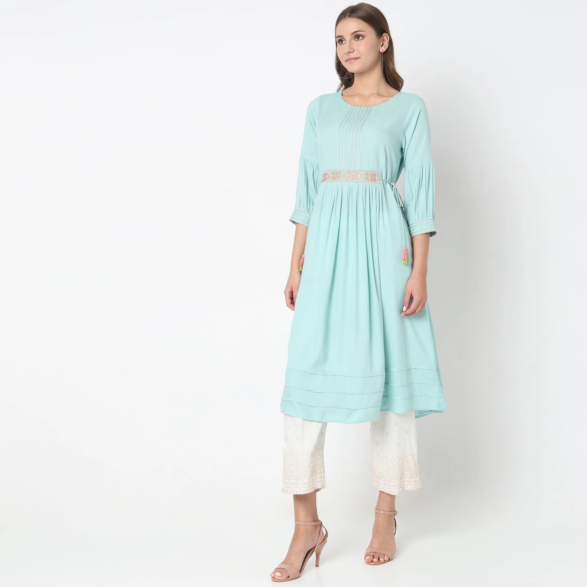 Flare Fit Embroidered Kurta - Image 5