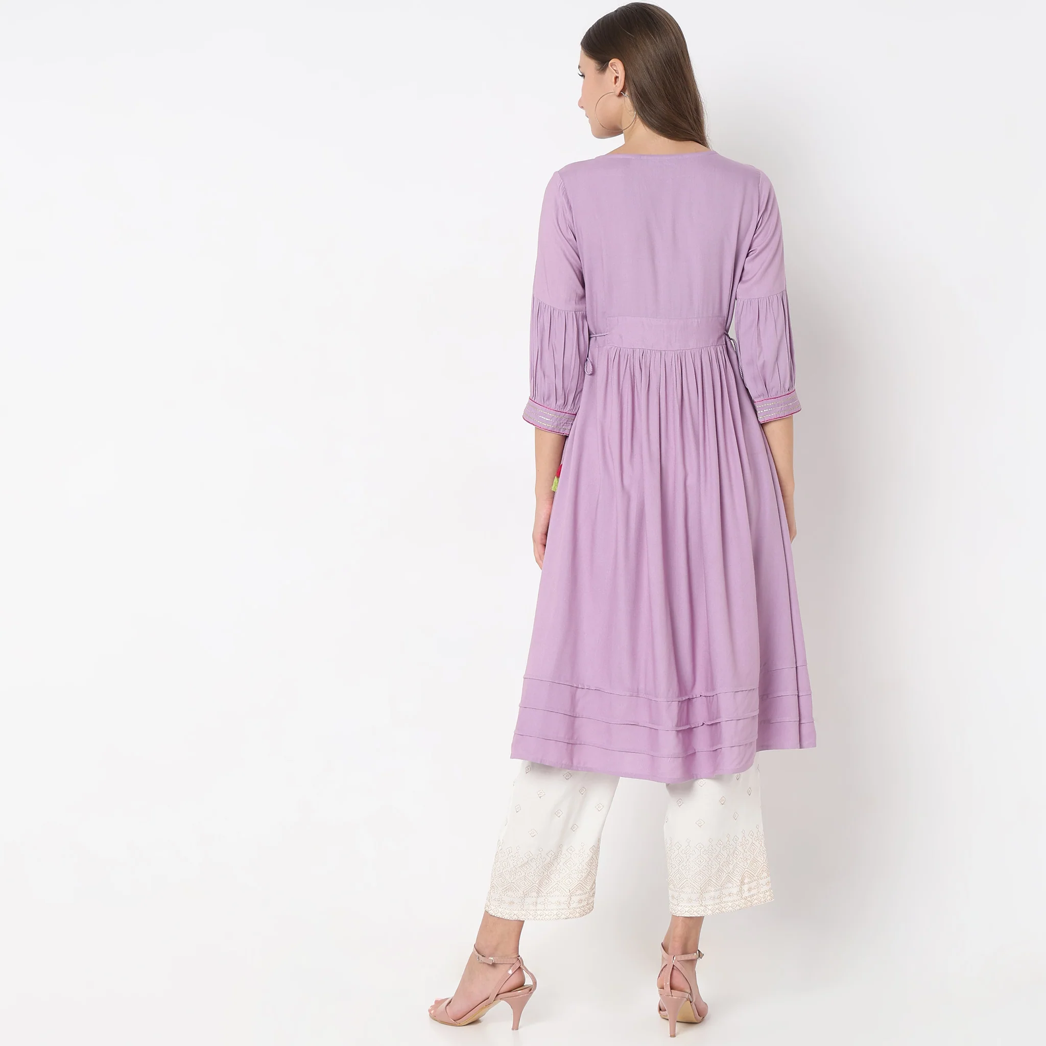Flare Fit Embroidered Kurta - Image 8