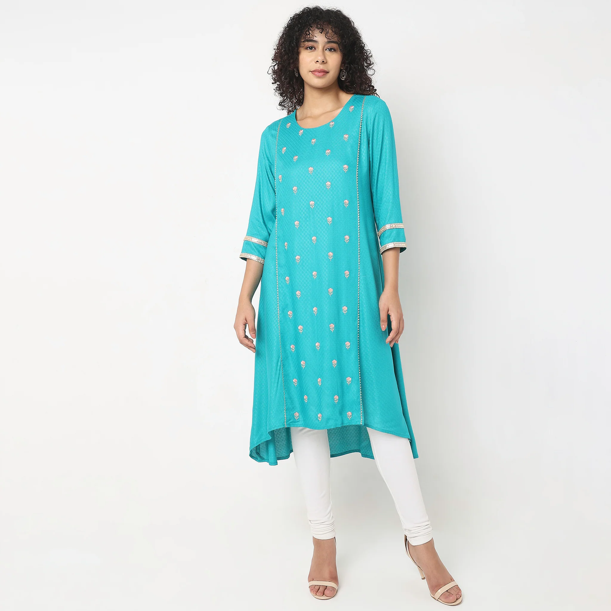 Flare Fit Embroidered Kurta - Image 12