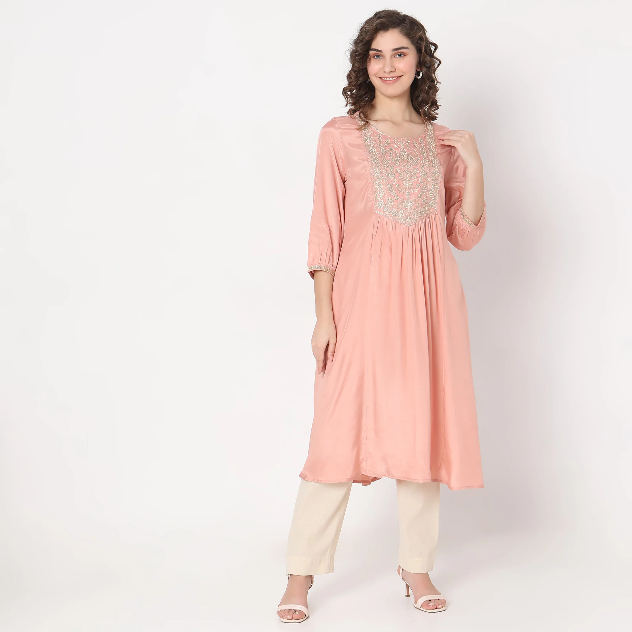 Flare Fit Embroidered Kurta - Image 2