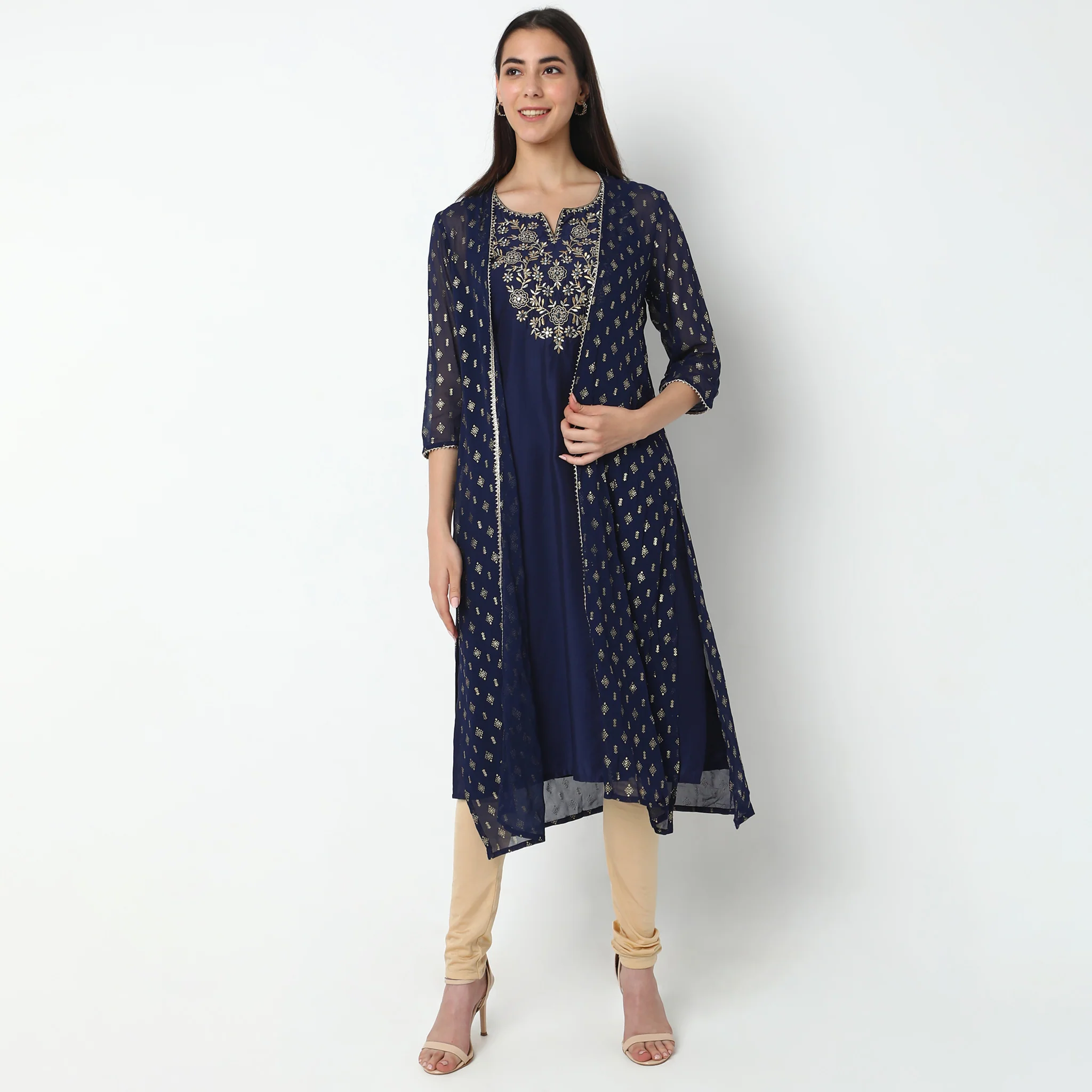 Flare Fit Embroidered Kurta - Image 2