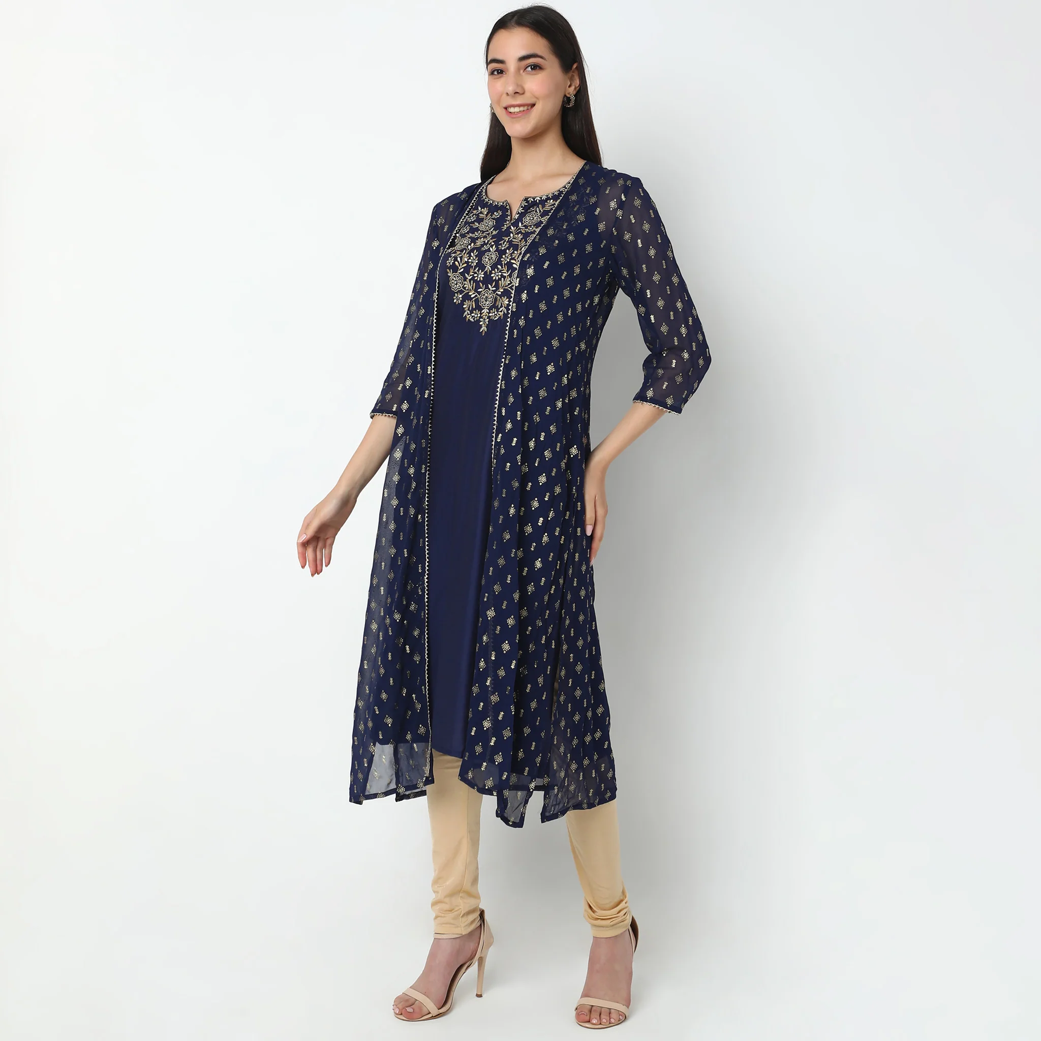 Flare Fit Embroidered Kurta - Image 5