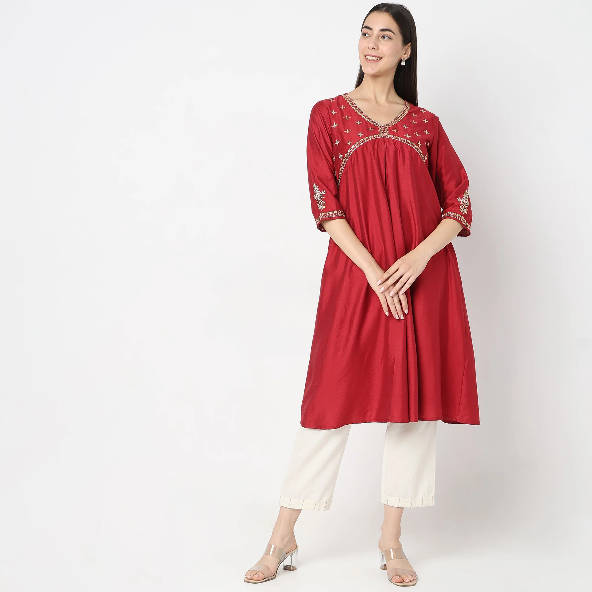 Flare Fit Embroidered Kurta - Image 2