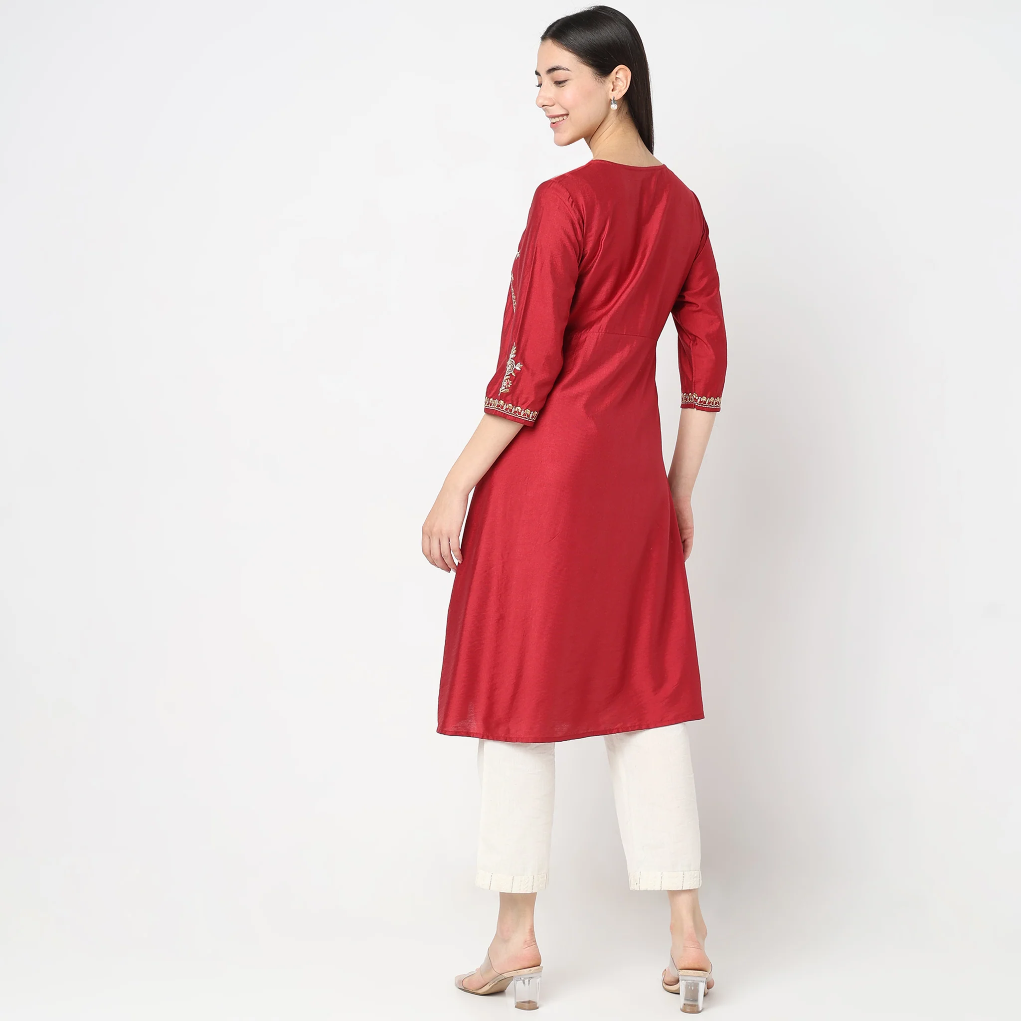 Flare Fit Embroidered Kurta - Image 3