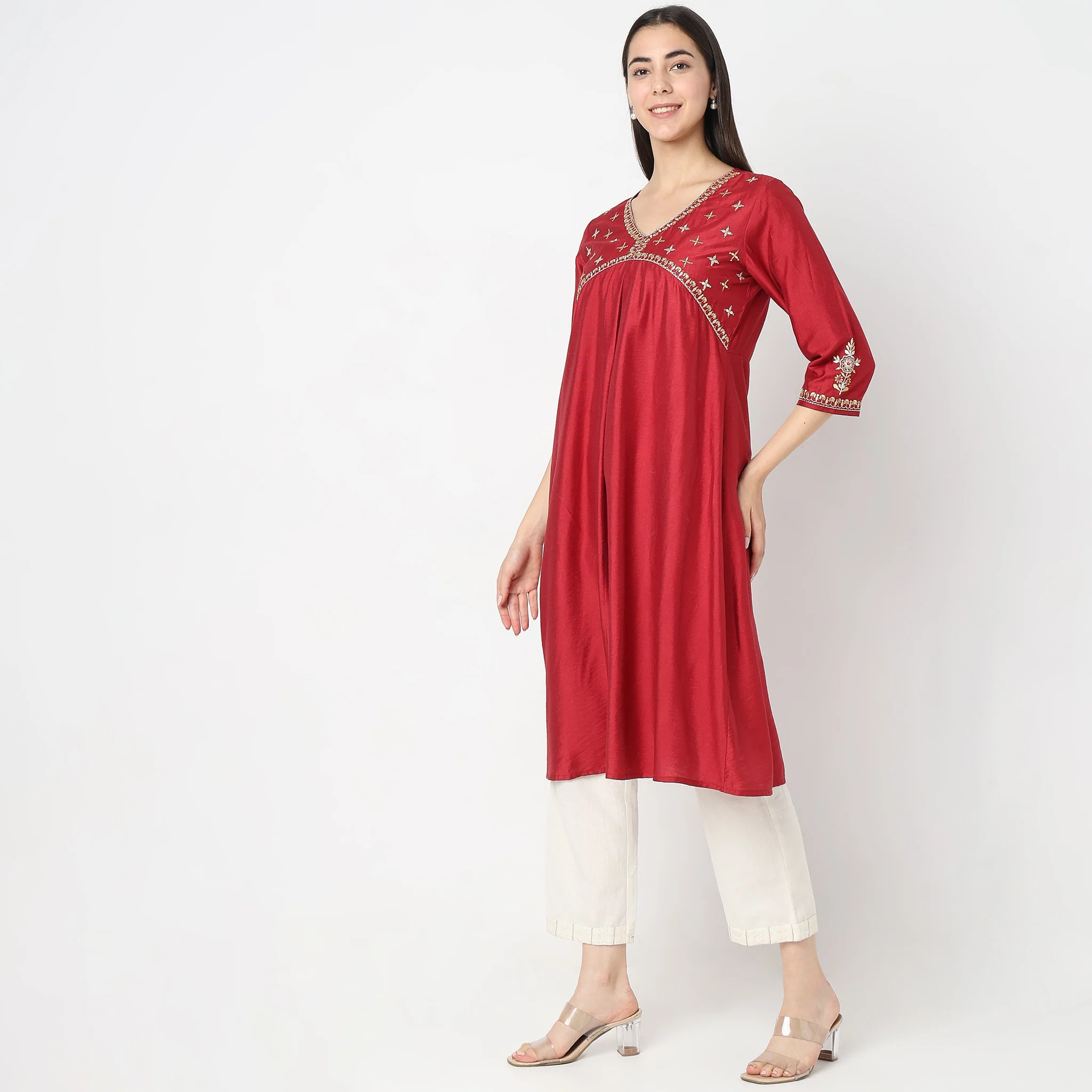 Flare Fit Embroidered Kurta - Image 5