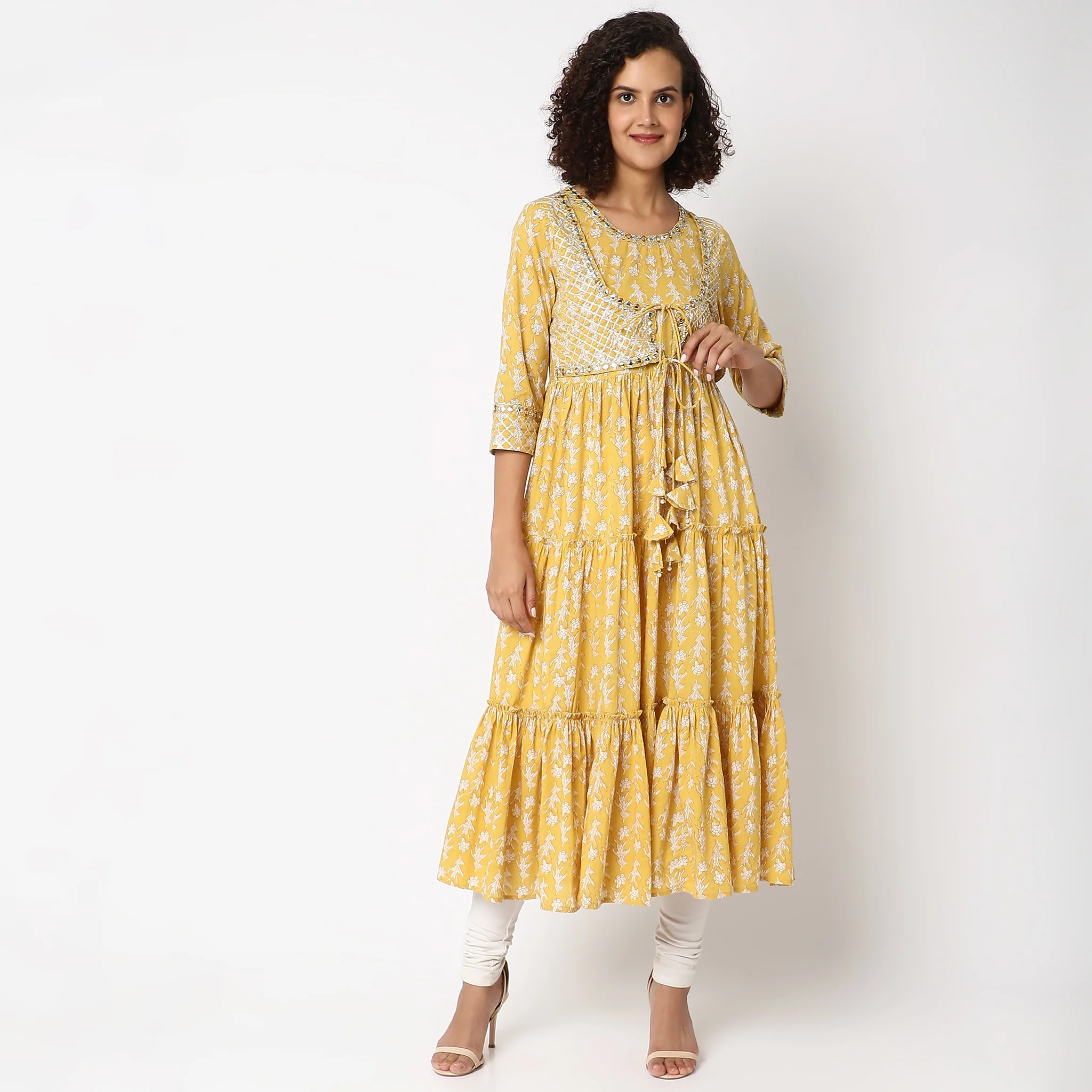 Flare Fit Embroidered Kurta - Image 2