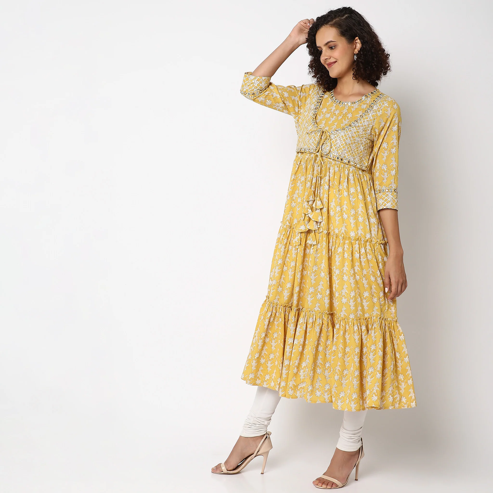 Flare Fit Embroidered Kurta - Image 5