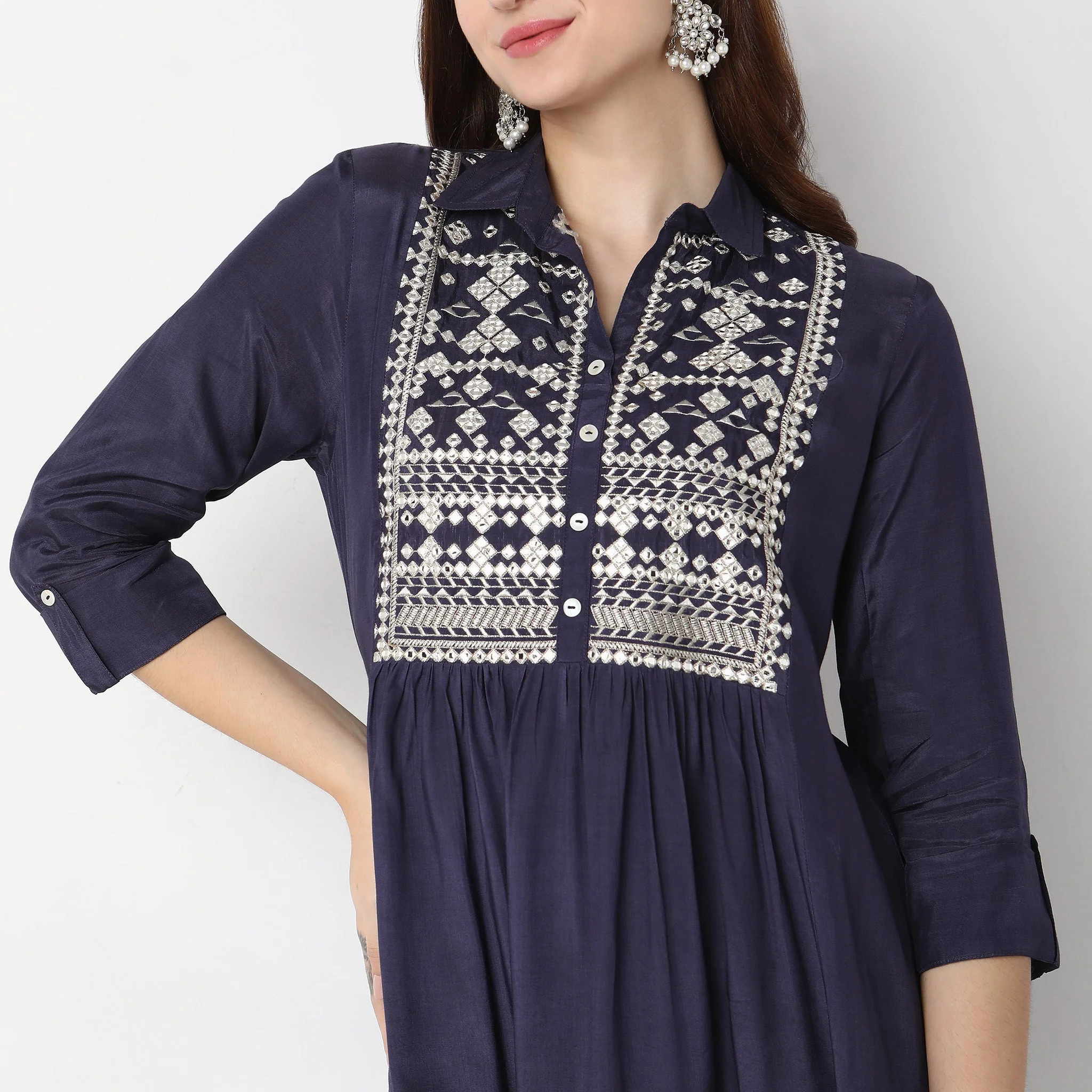 Flare Fit Embroidered Kurta - Image 8