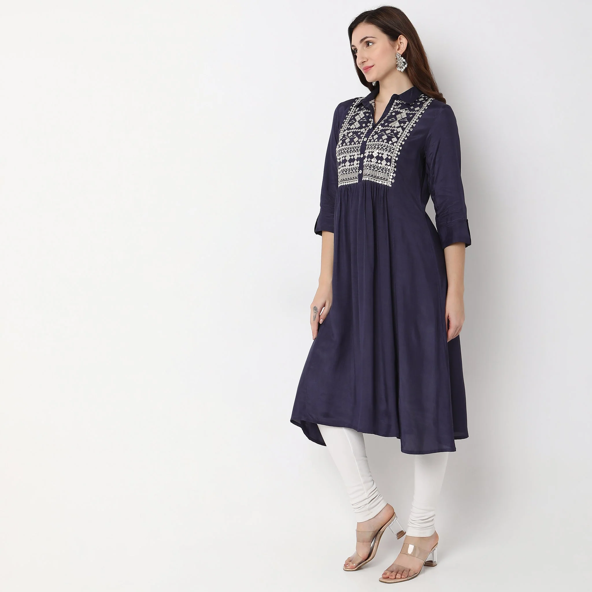 Flare Fit Embroidered Kurta - Image 9