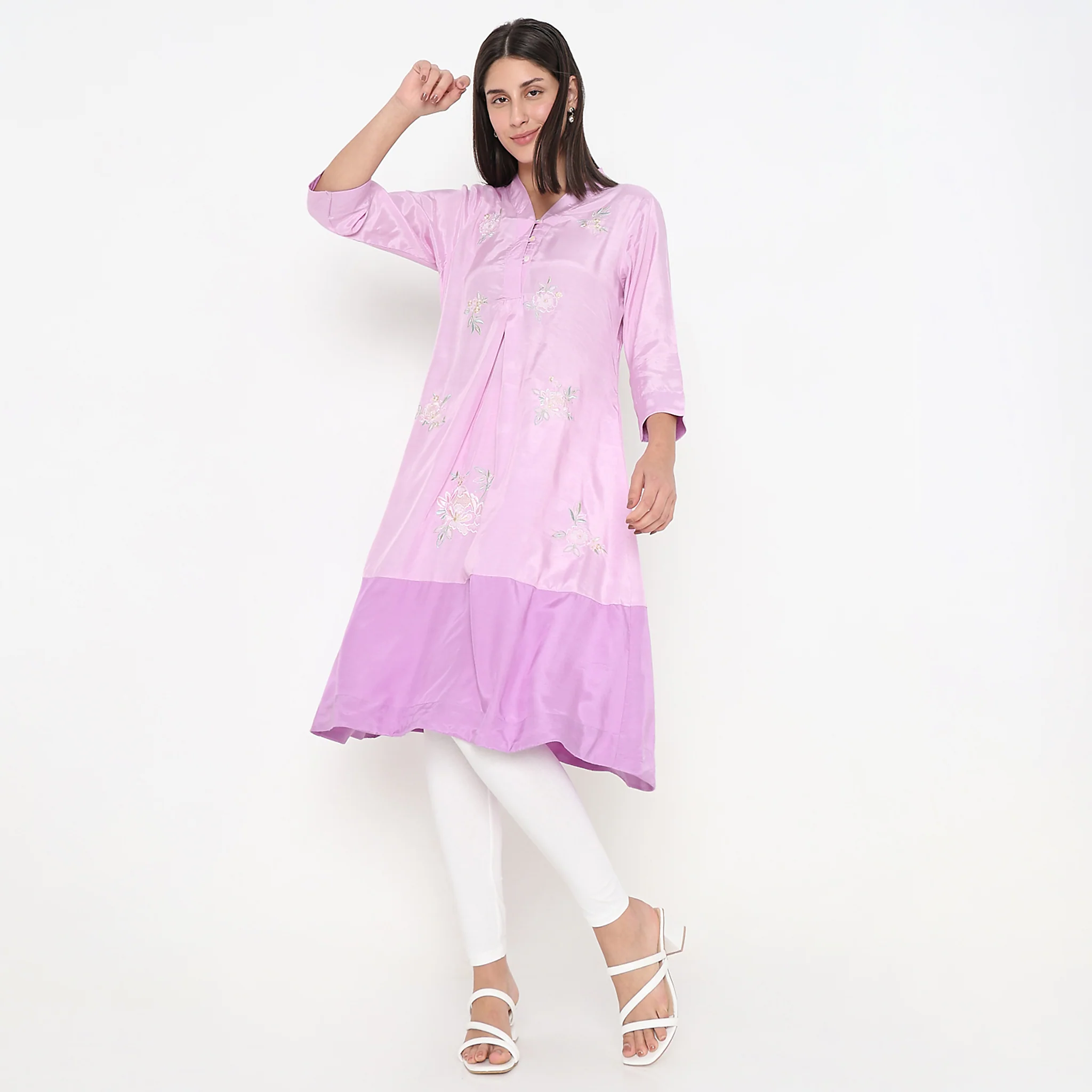Flare Fit Embroidered Kurta - Image 2