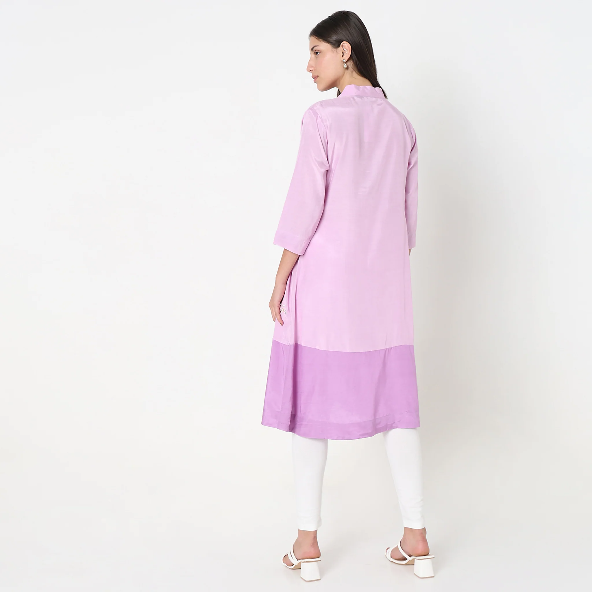 Flare Fit Embroidered Kurta - Image 3