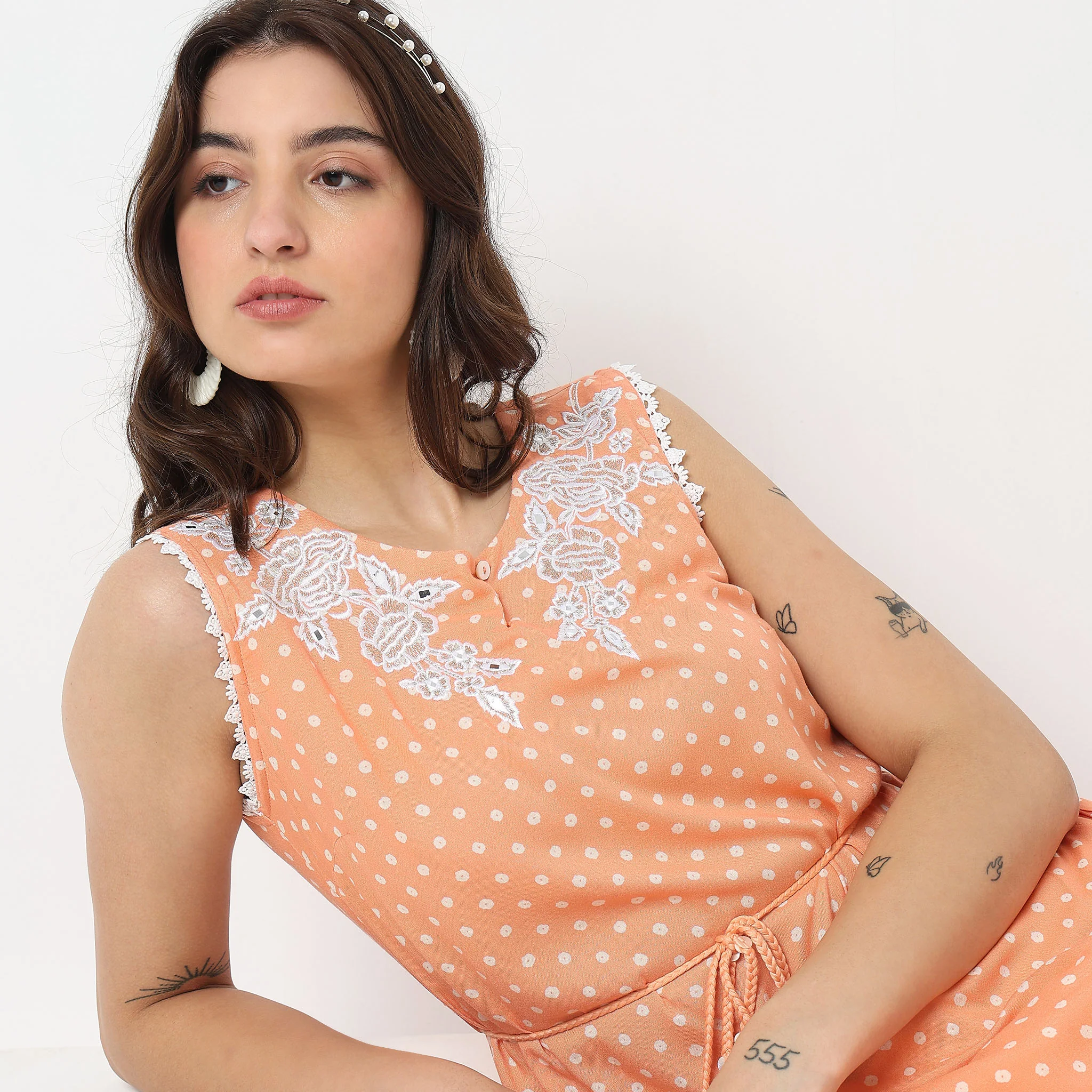 Flare Fit Embroidered Kurta - Image 4