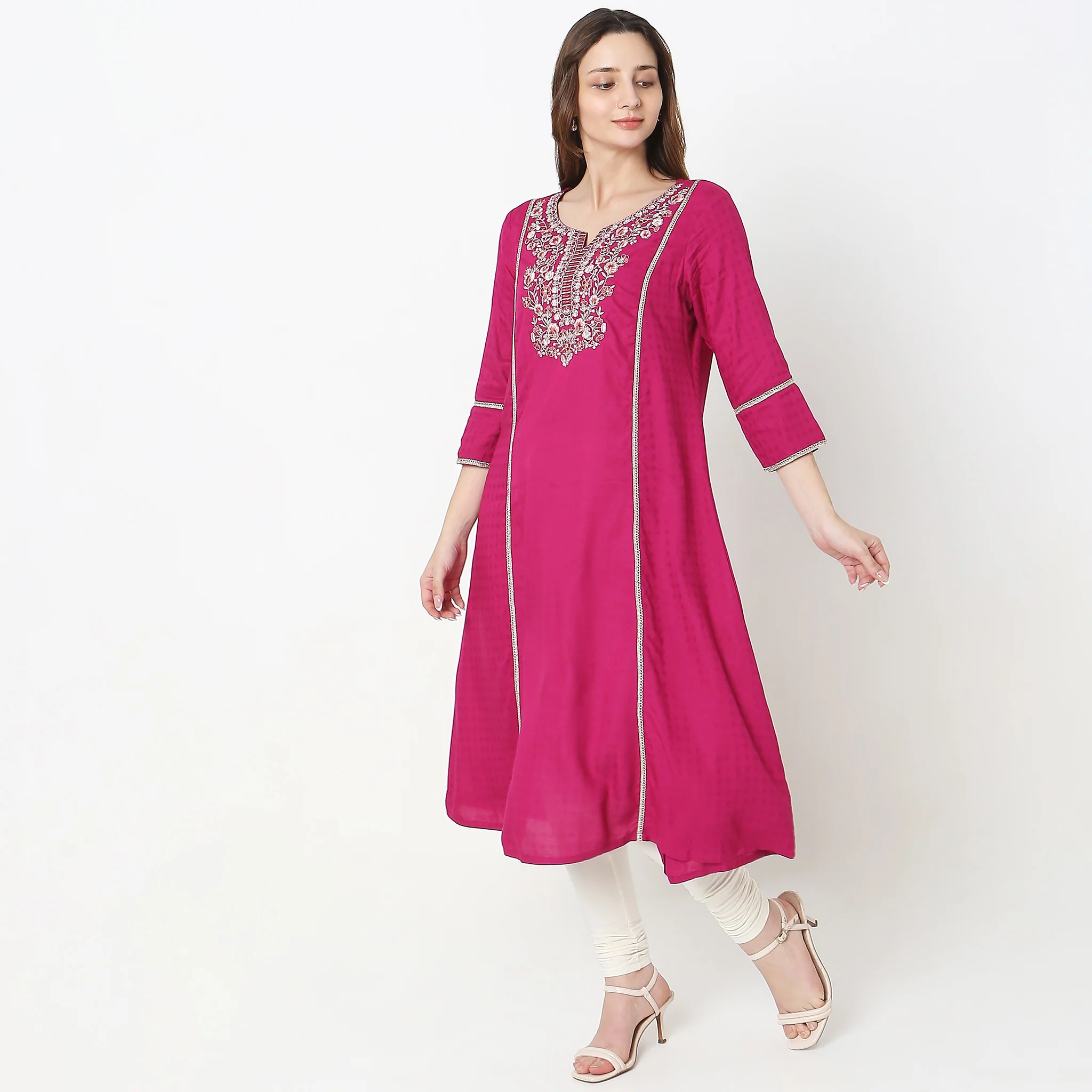 Flare Fit Embroidered Kurta - Image 5