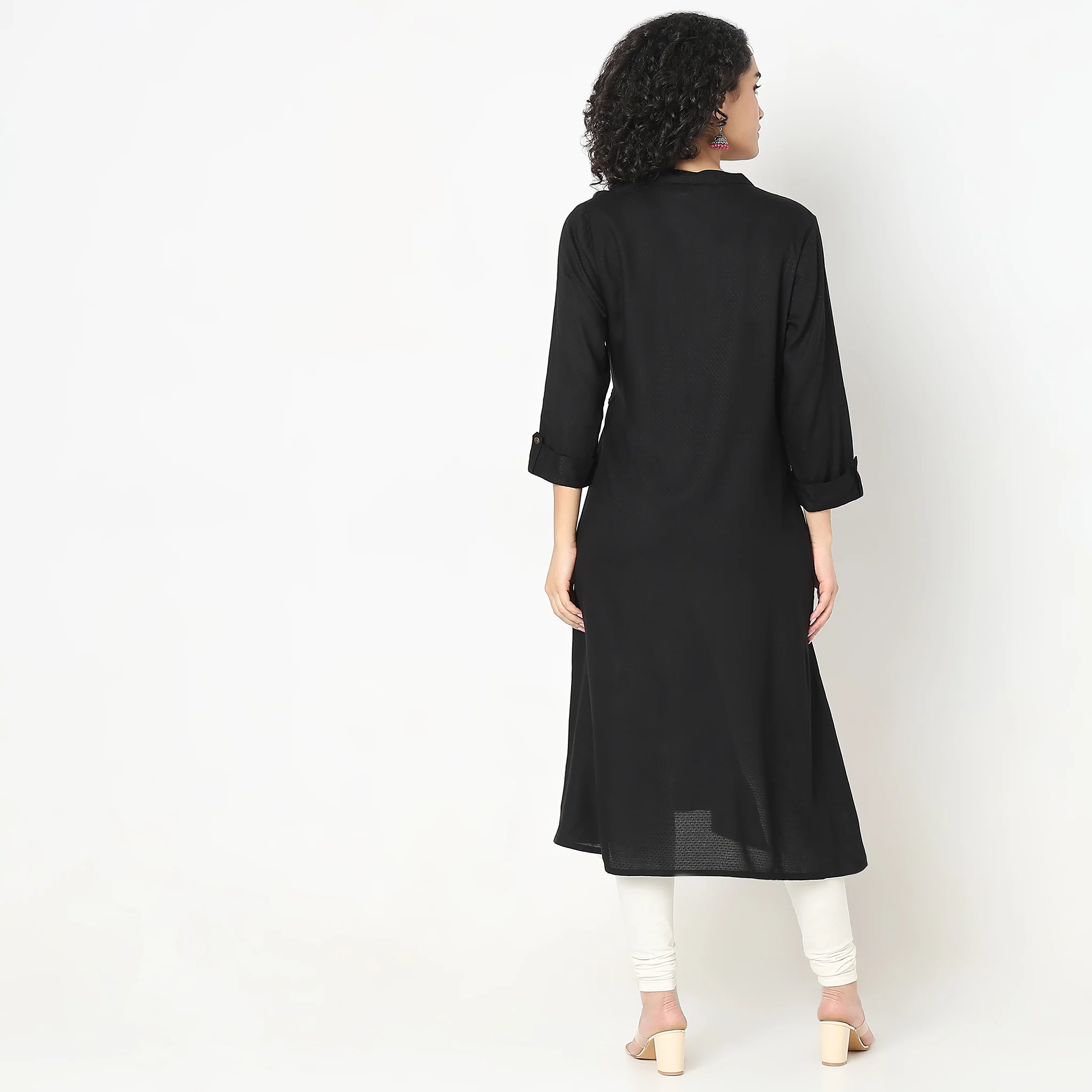 Flare Fit Embroidered Kurta - Image 3