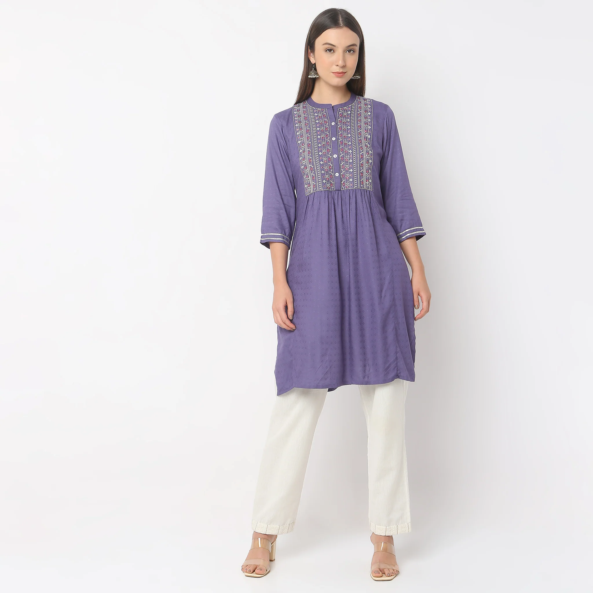 Flare Fit Embroidered Kurta - Image 2