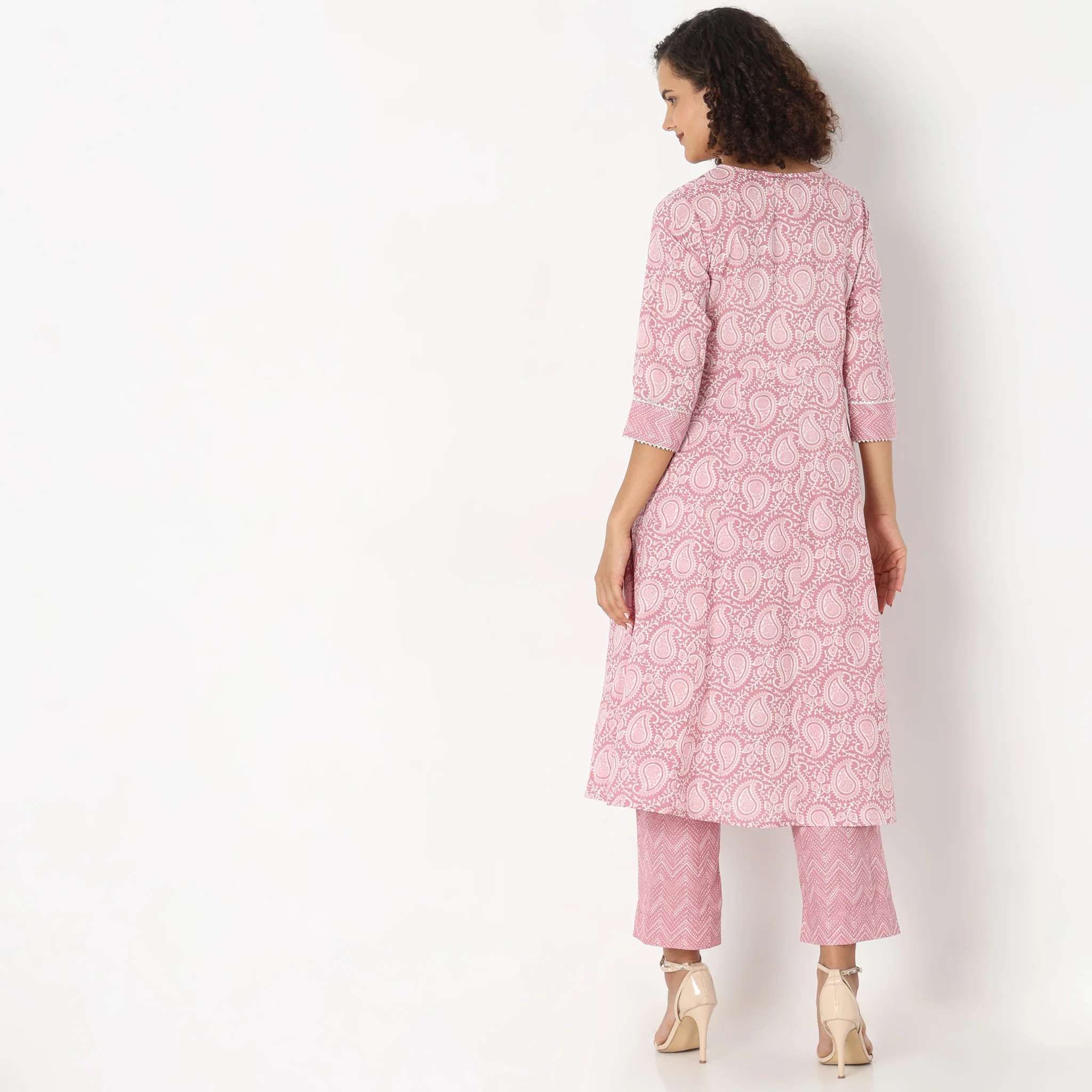 Flare Fit Embroidered Kurta With Pant & With Dupatta Co-Ords - Image 3