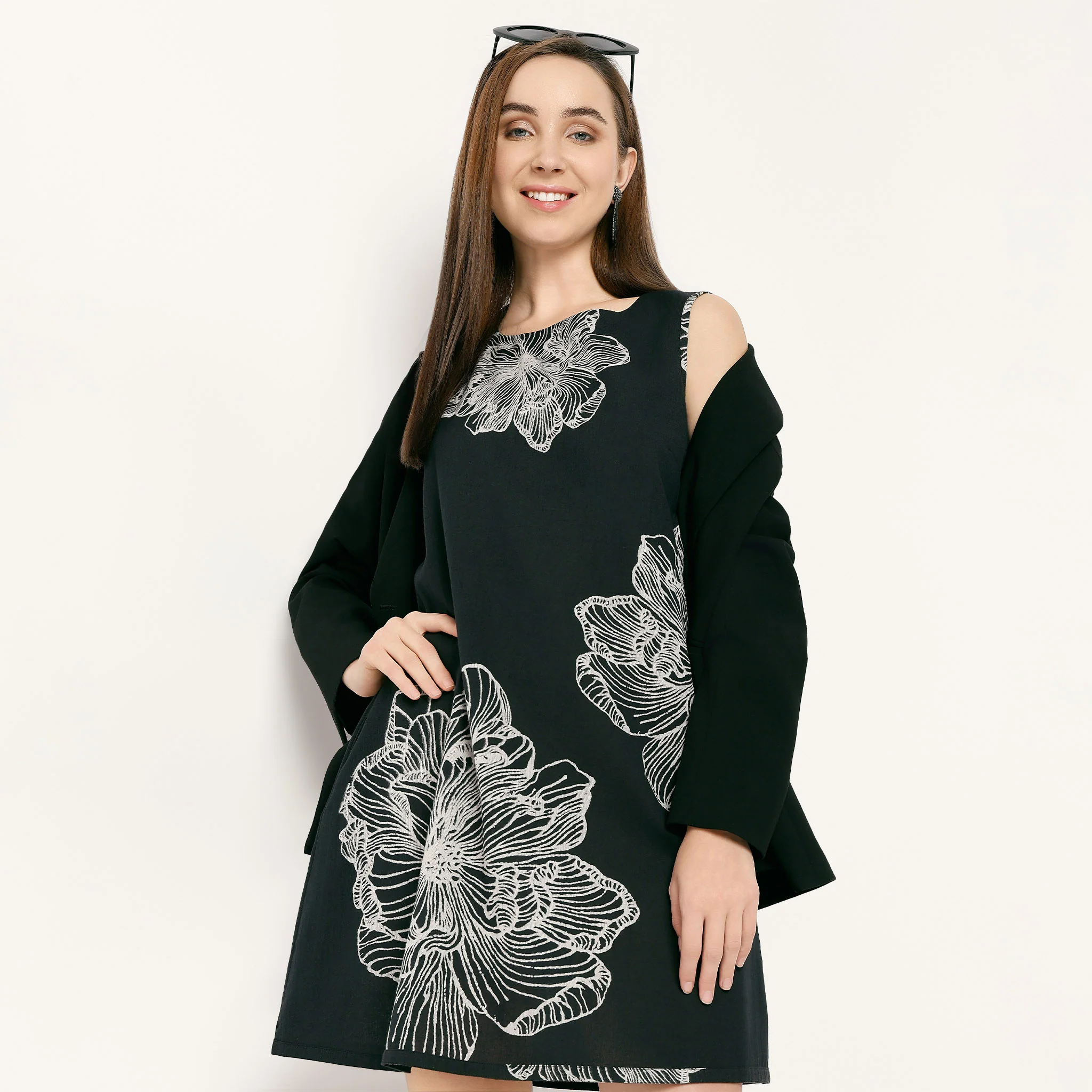 Square Neck Sleeveless Floral Shift Dress - Image 2