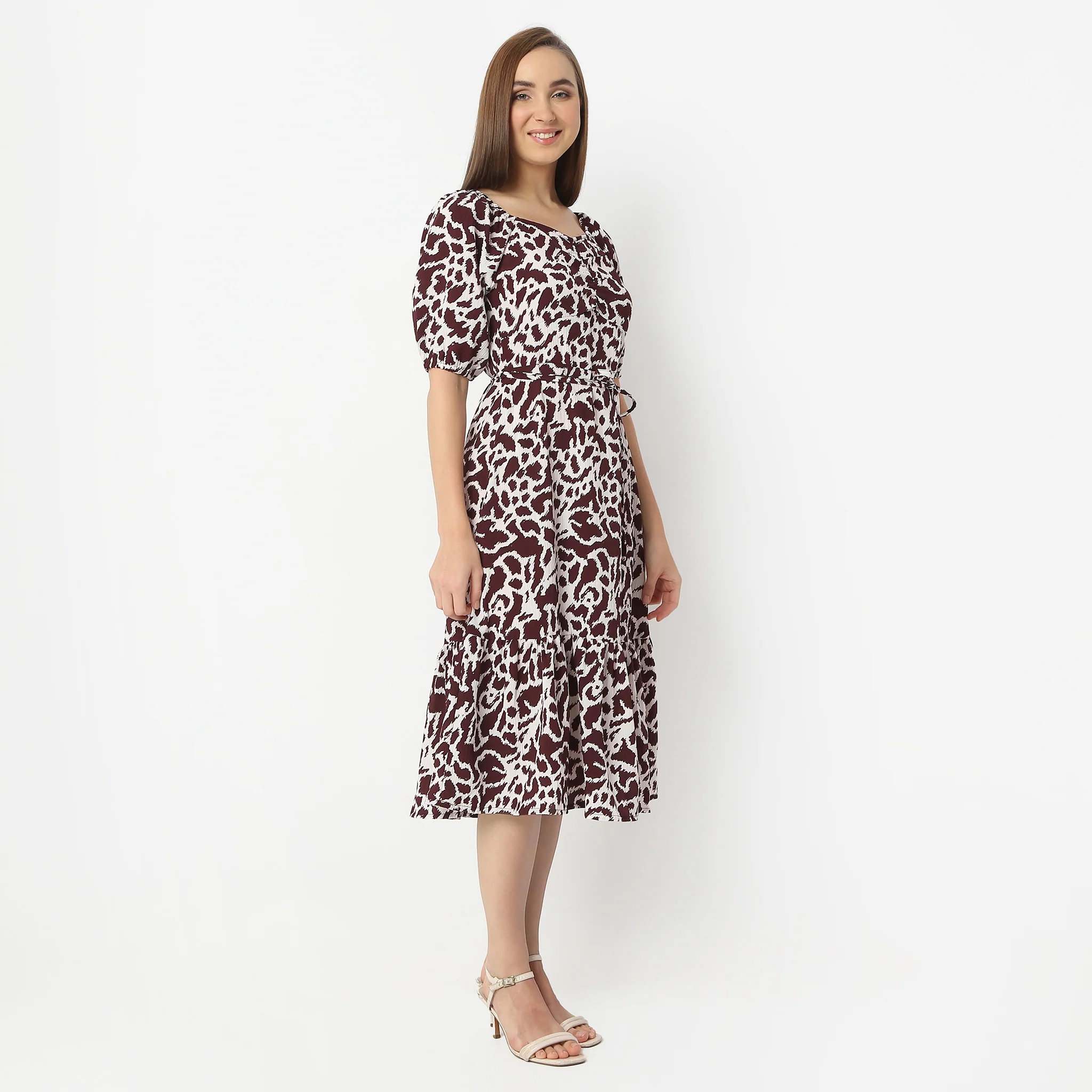 Flare Fit Floral Calf Length Square Neck Short Sleeve Dress - Image 5