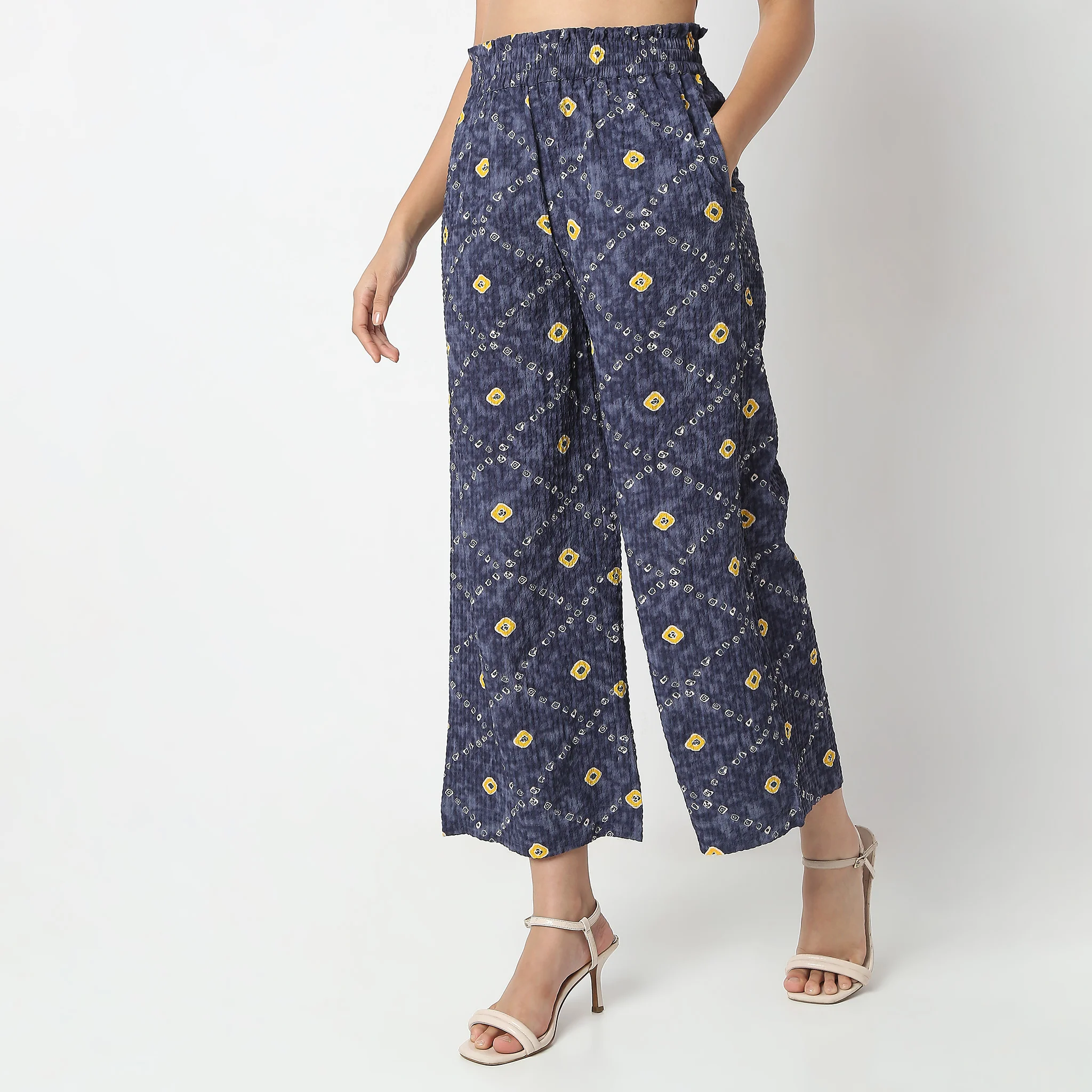 Flare Fit Printed Ankle Length High Rise Culottes - Image 5