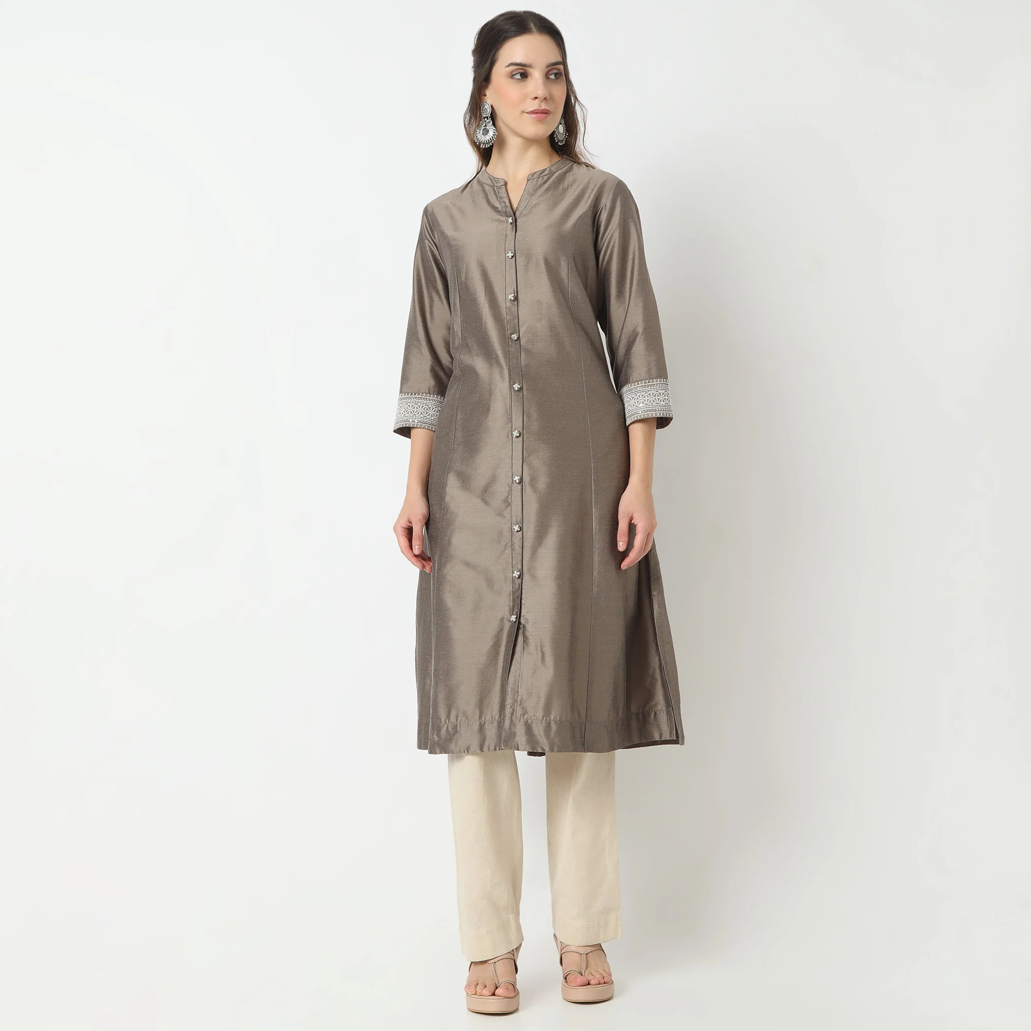 Flare Fit Printed Band Collar Embroidered Below Knee Kurta - Image 2