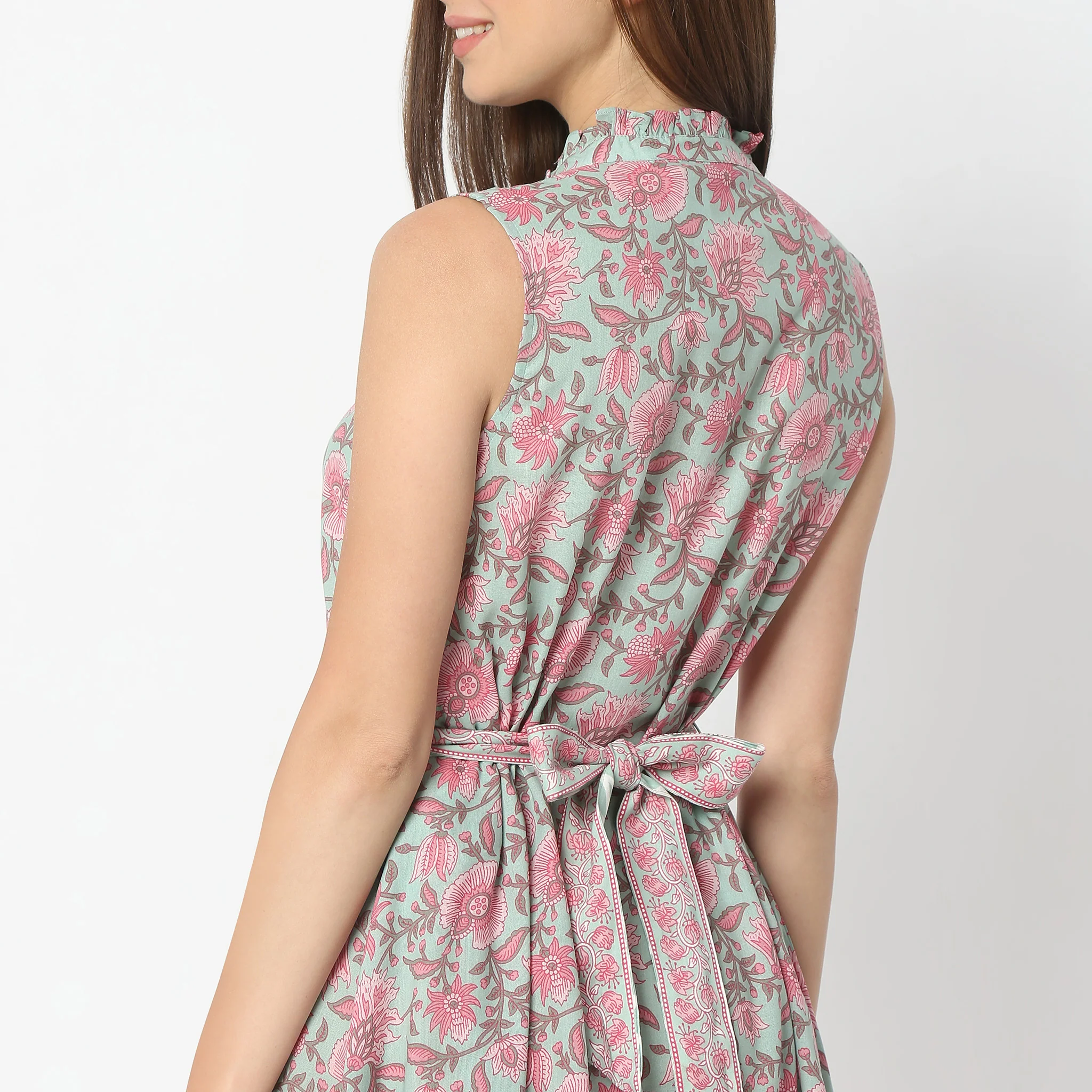Flare Fit Printed Above Knee Band Neck Sleeveless Dress - Image 4