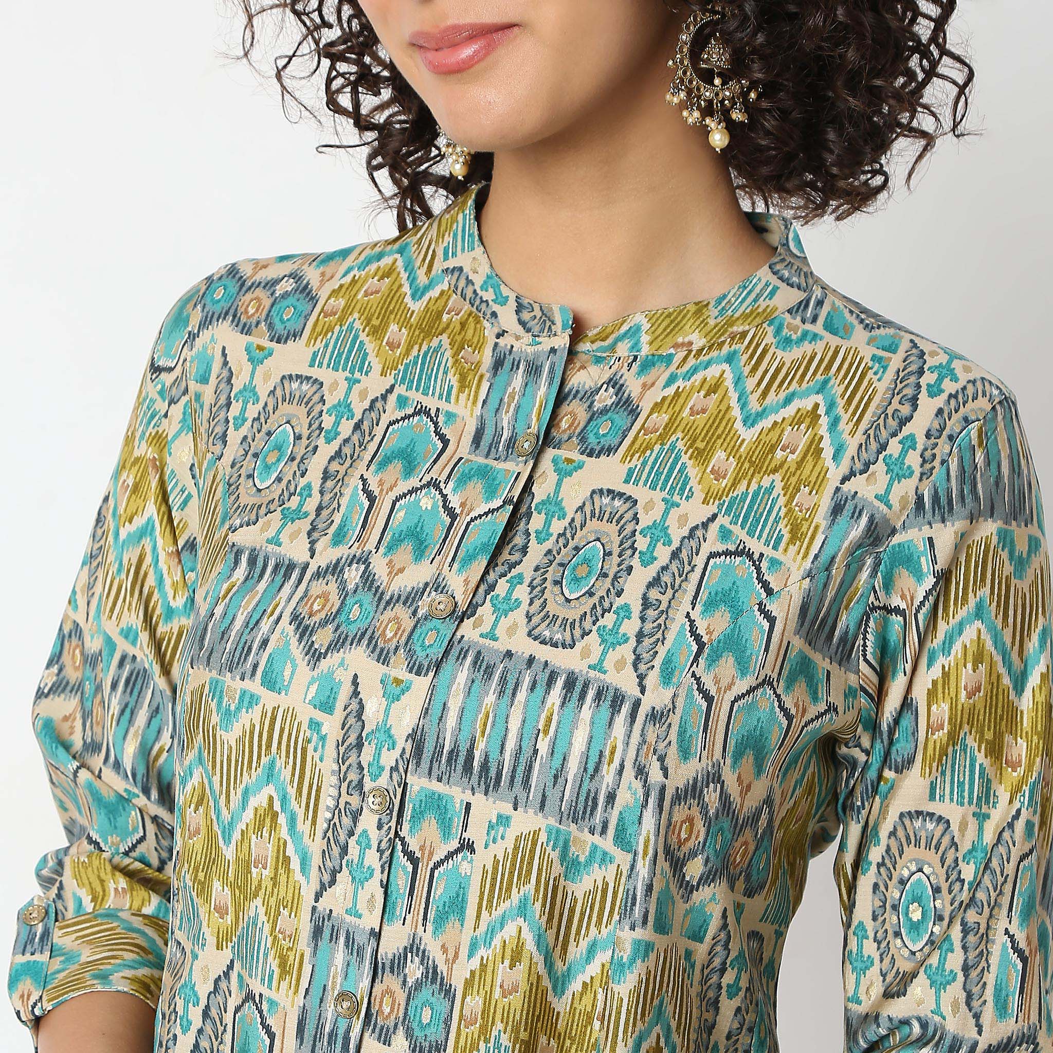 Flare Fit Printed Band Neck Kurta With Pant Set - Image 4
