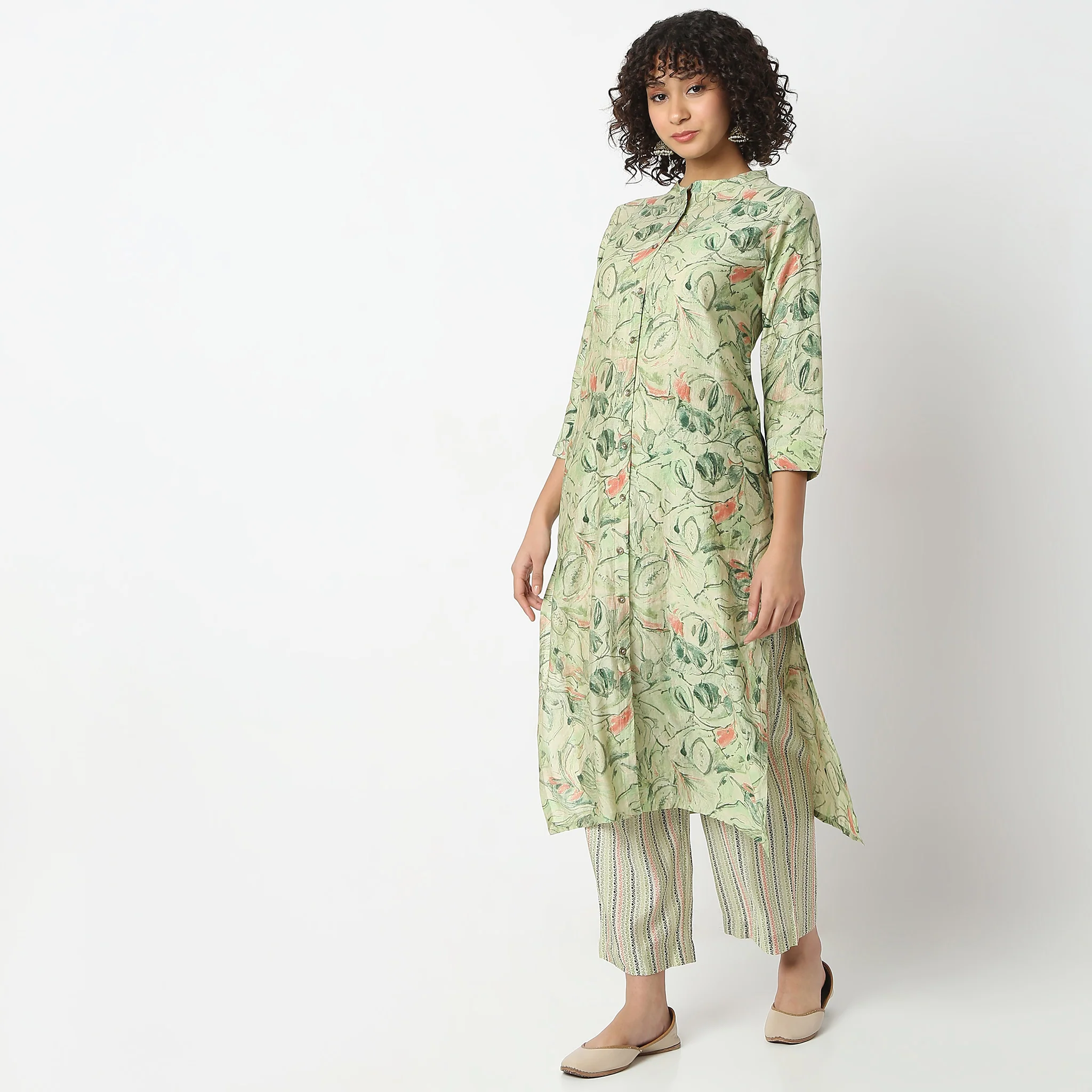 Flare Fit Printed Band Neck Kurta With Pant Set - Image 11