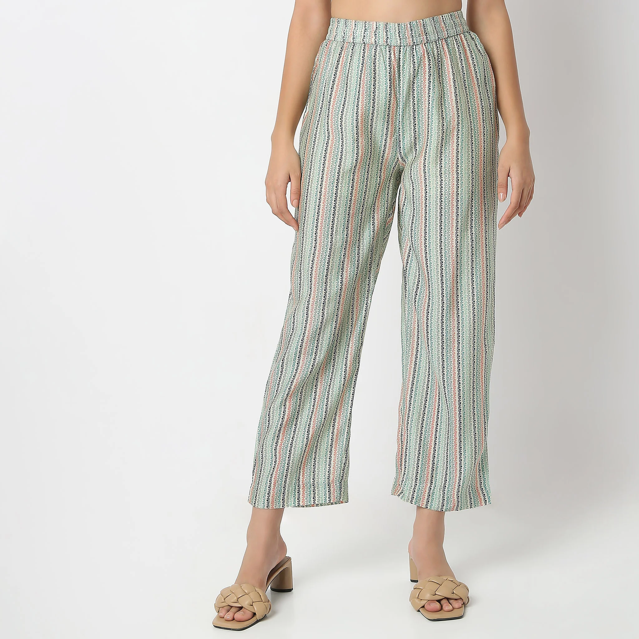 Flare Fit Printed Band Neck Kurta With Pant Set - Image 6