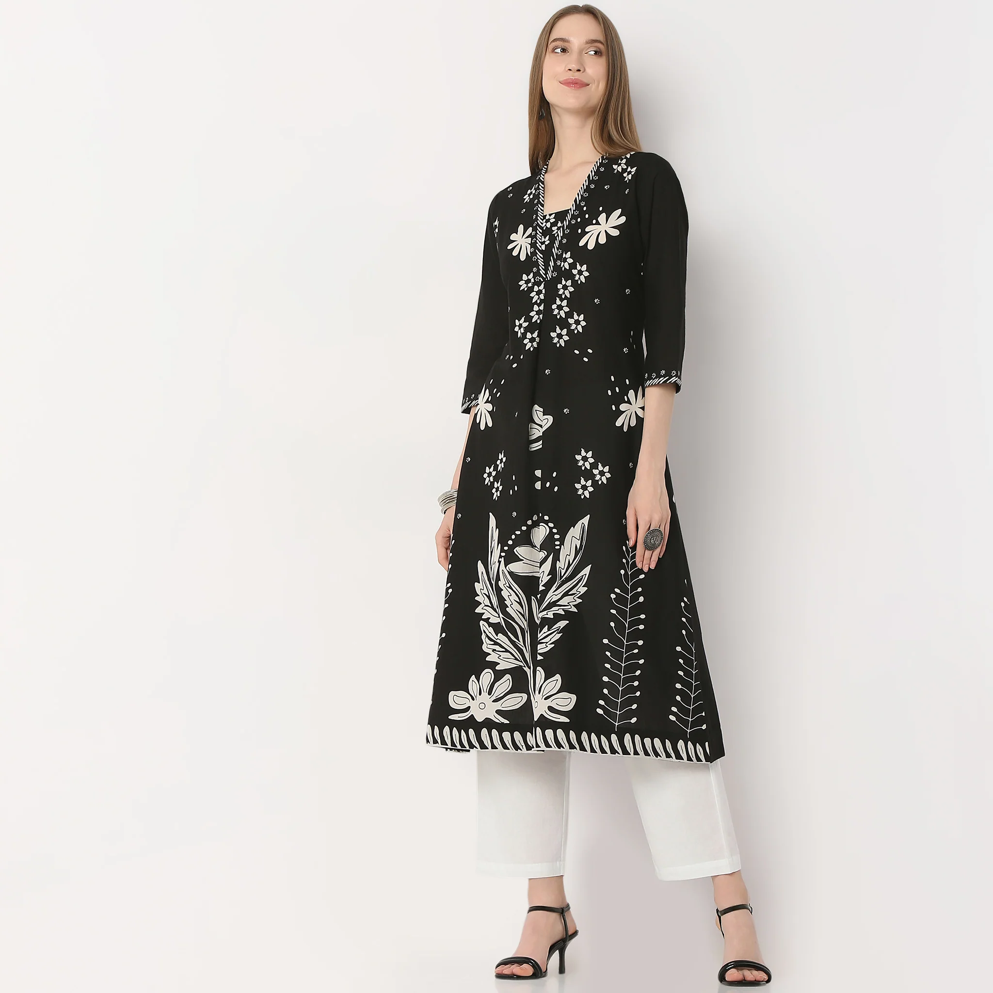 Flare Fit Printed Below Knee V-Neck A-Line Kurta