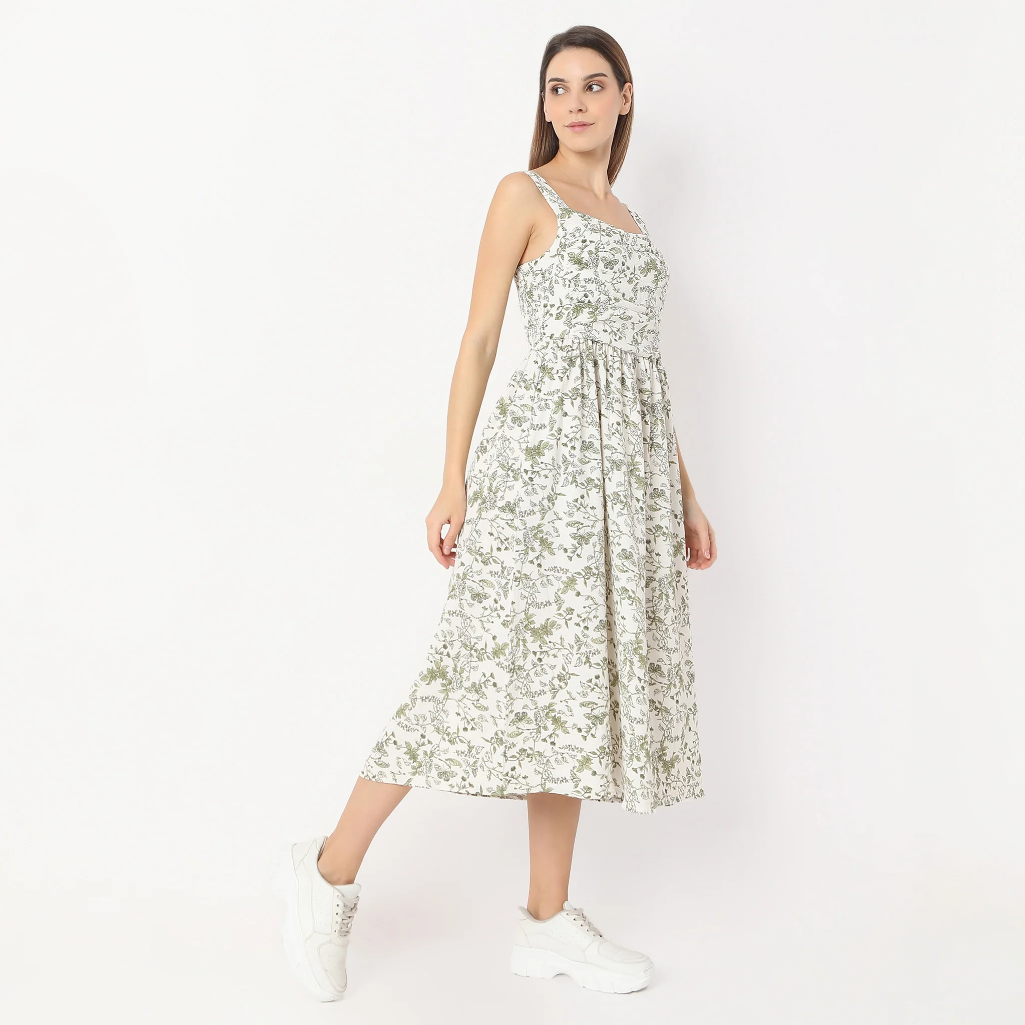 Flare Fit Printed Calf Length Square Neck Betty Sleeveless Dress - Image 5