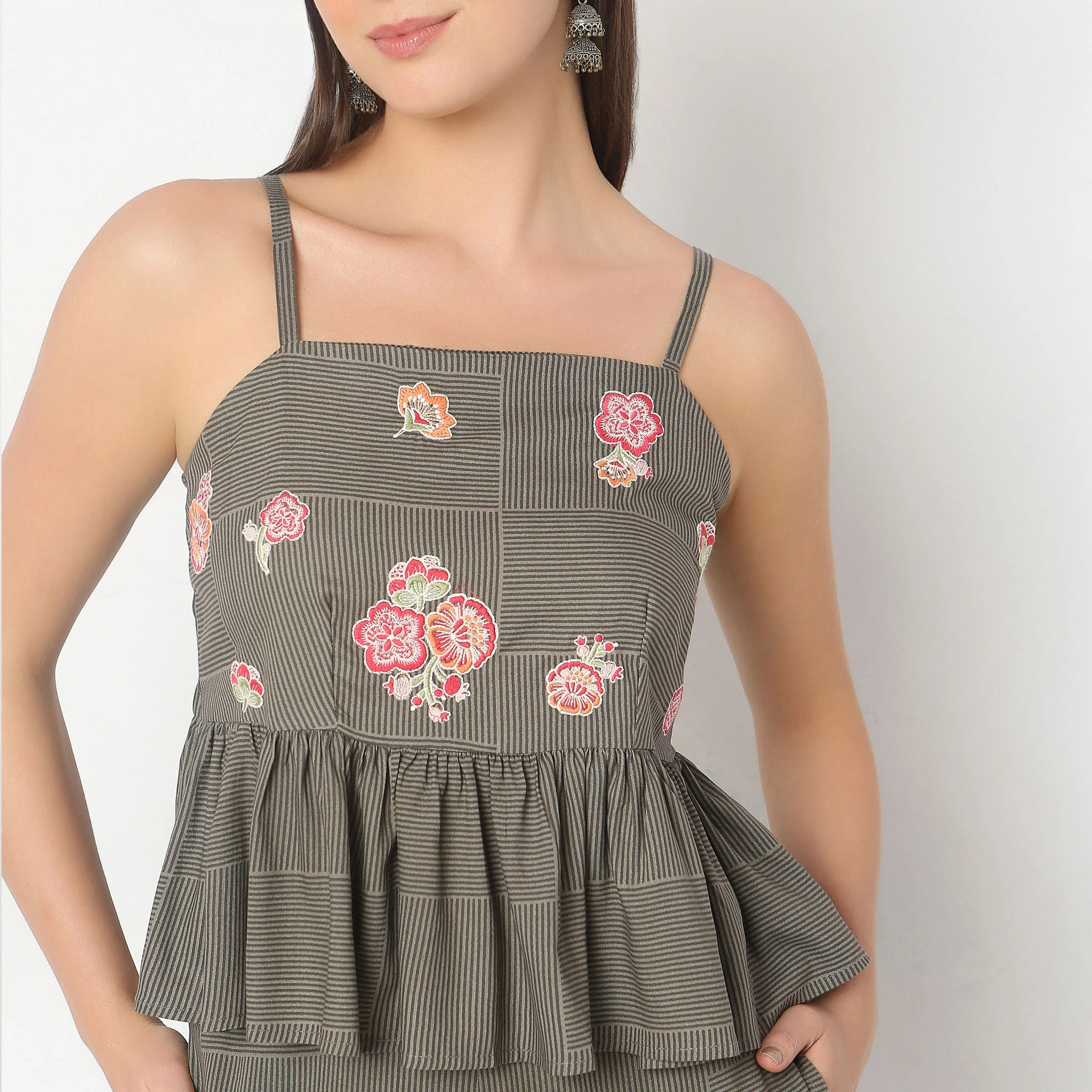 Flare Fit Printed Crop Top - Image 4