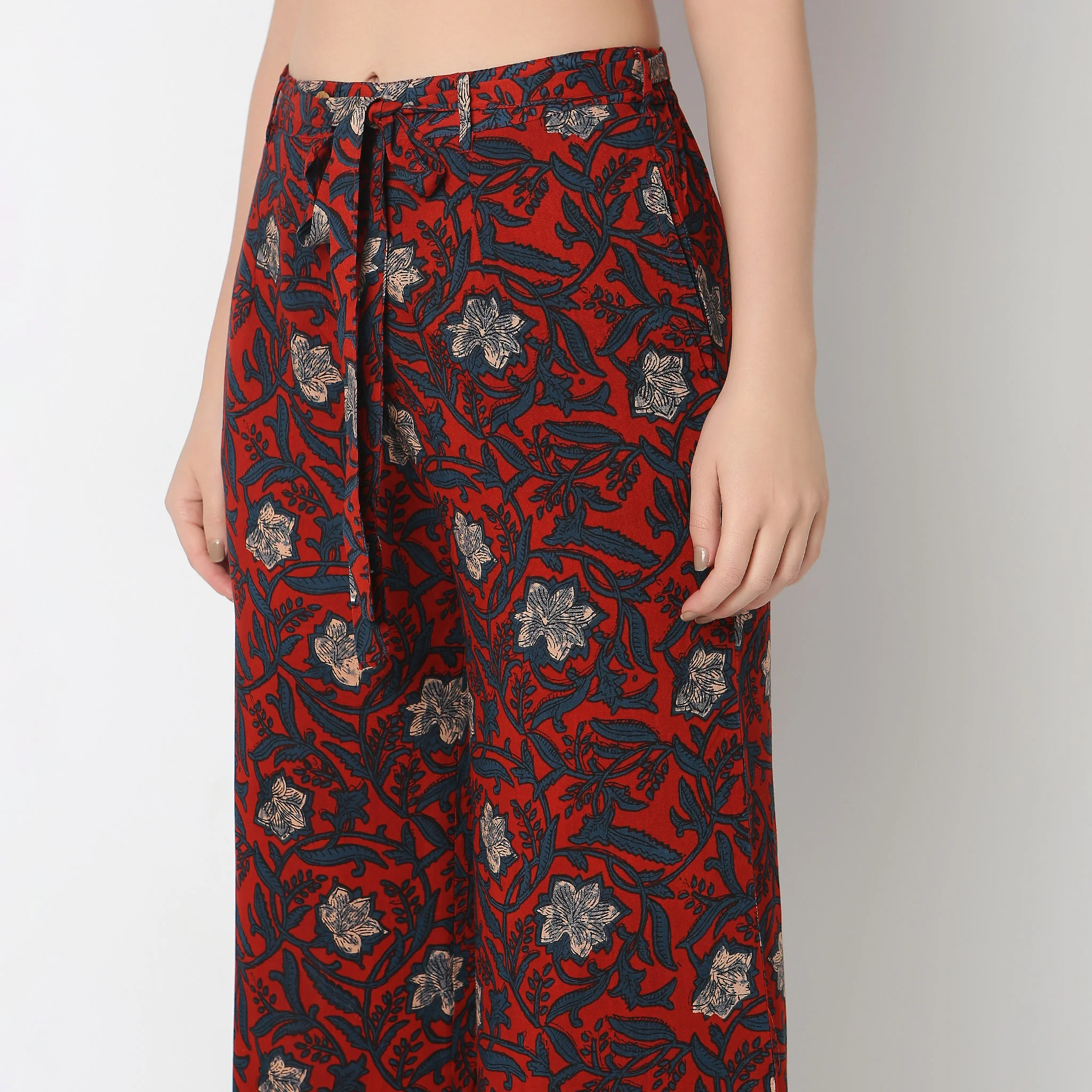Flare Fit Printed Culottes - Image 7