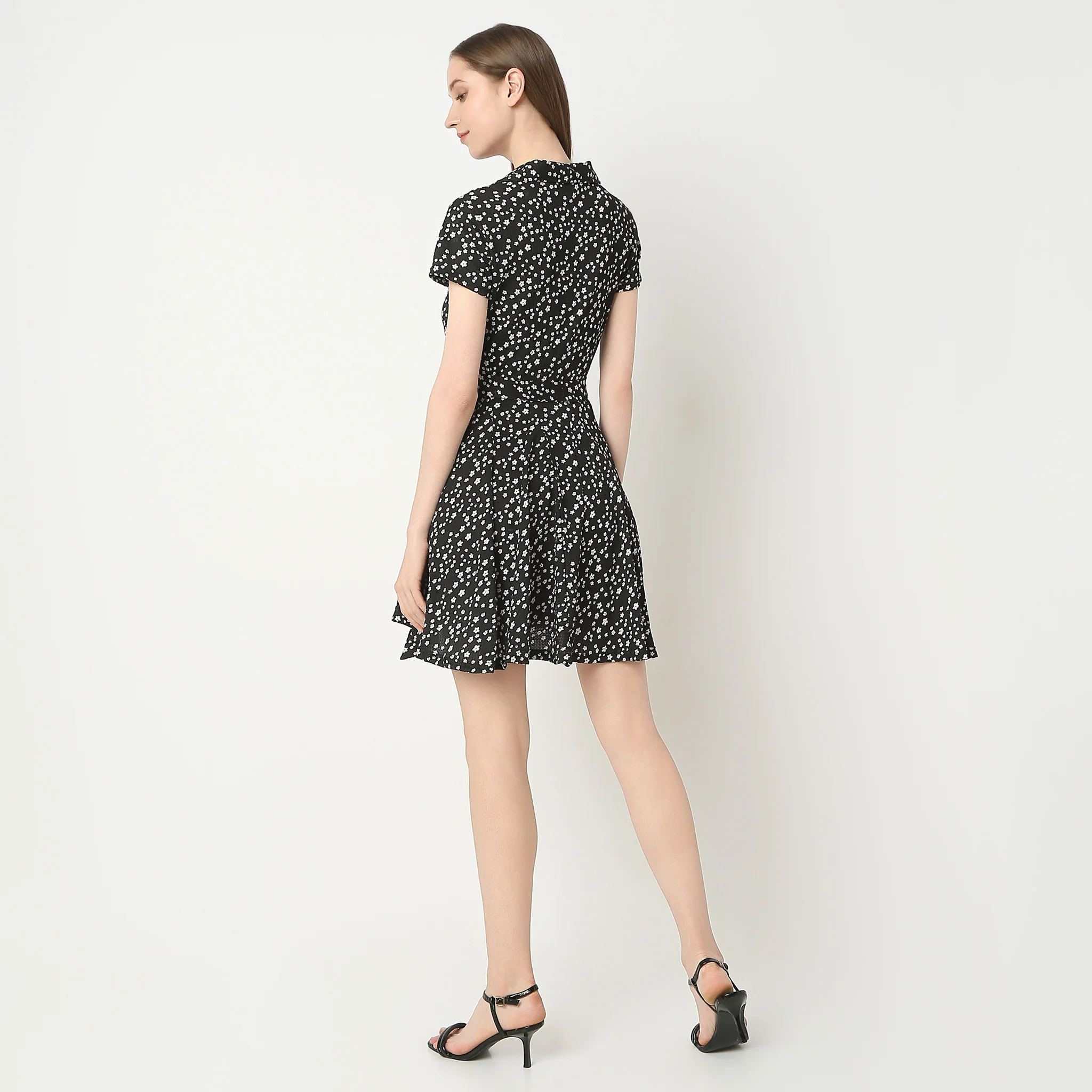 Flare Fit Printed Above Knee Shirt Collar Short Sleeve Dress - Image 3