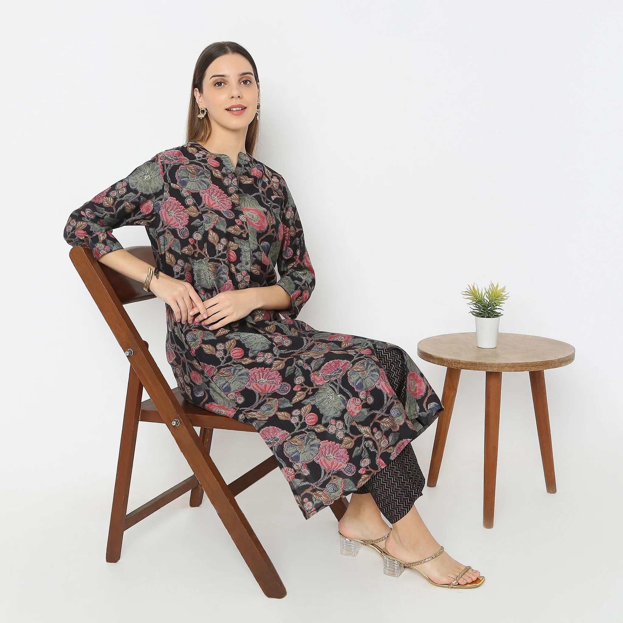 Flare Fit Printed Essential Band Collar Kurta With Pant Set