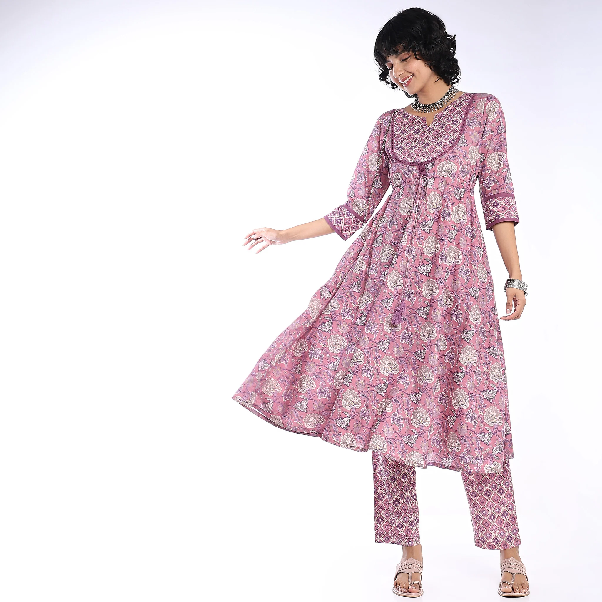 Flare Fit Printed Kurta And Pant With Dupatta Co-Ords - Image 8