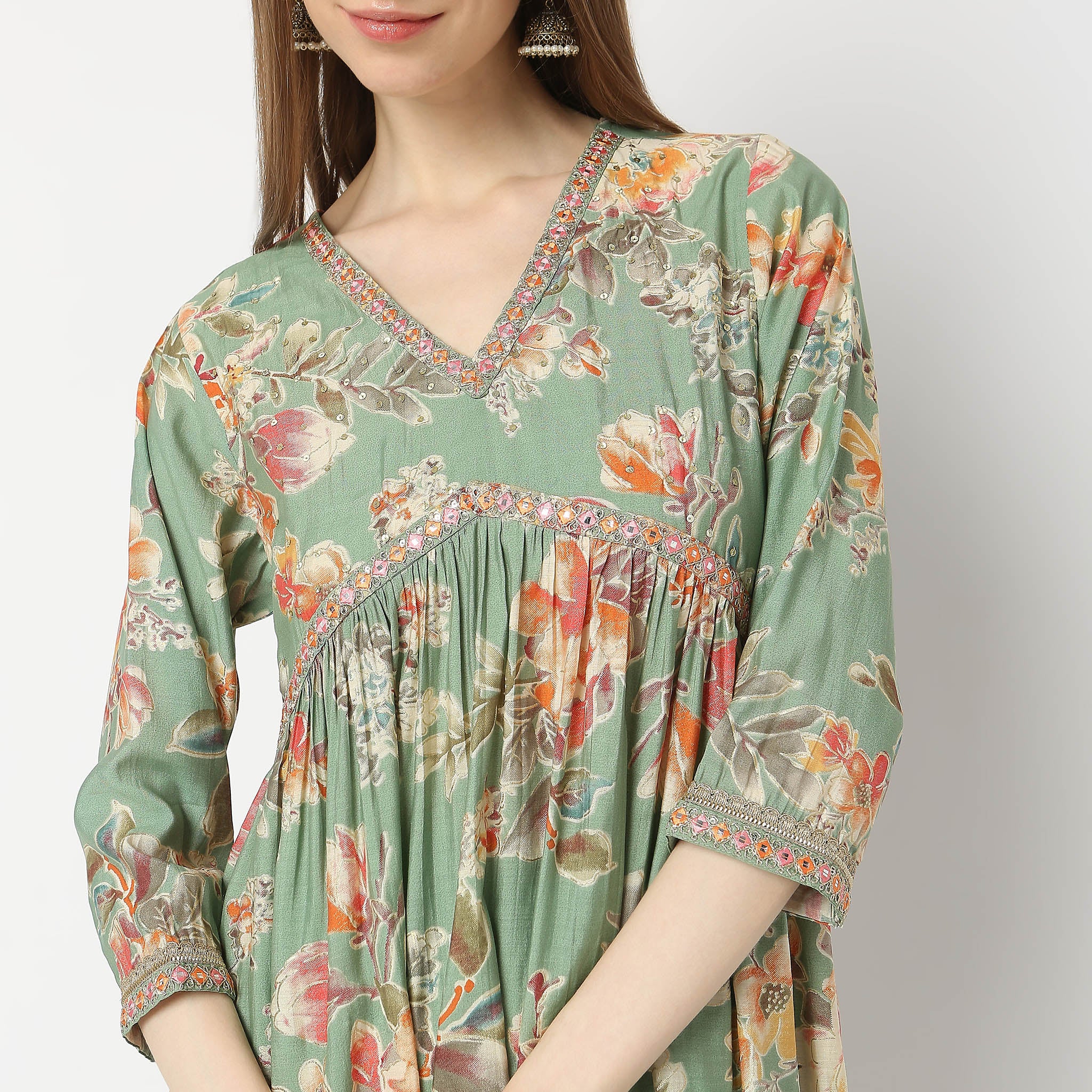 Flare Fit Printed Kurta And Pant With Dupatta Set - Image 4