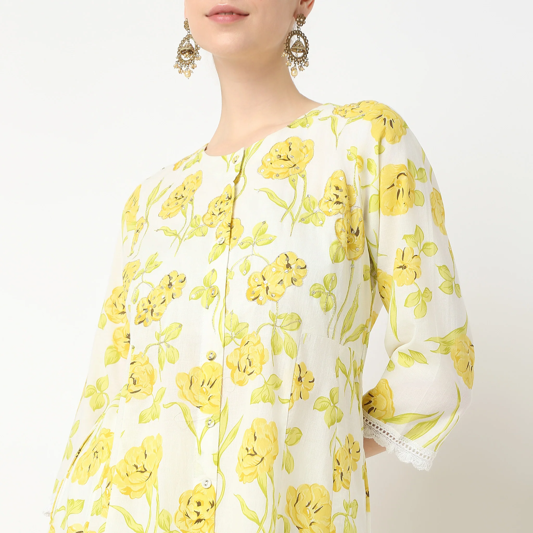 Flare Fit Printed Kurta And Pant With Dupatta Set - Image 4