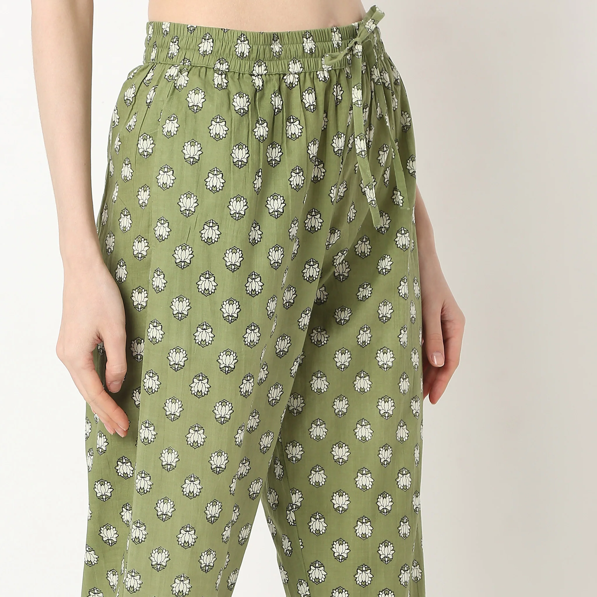 Flare Fit Printed V-Neck Kurta And Pant With Dupatta Set - Image 6