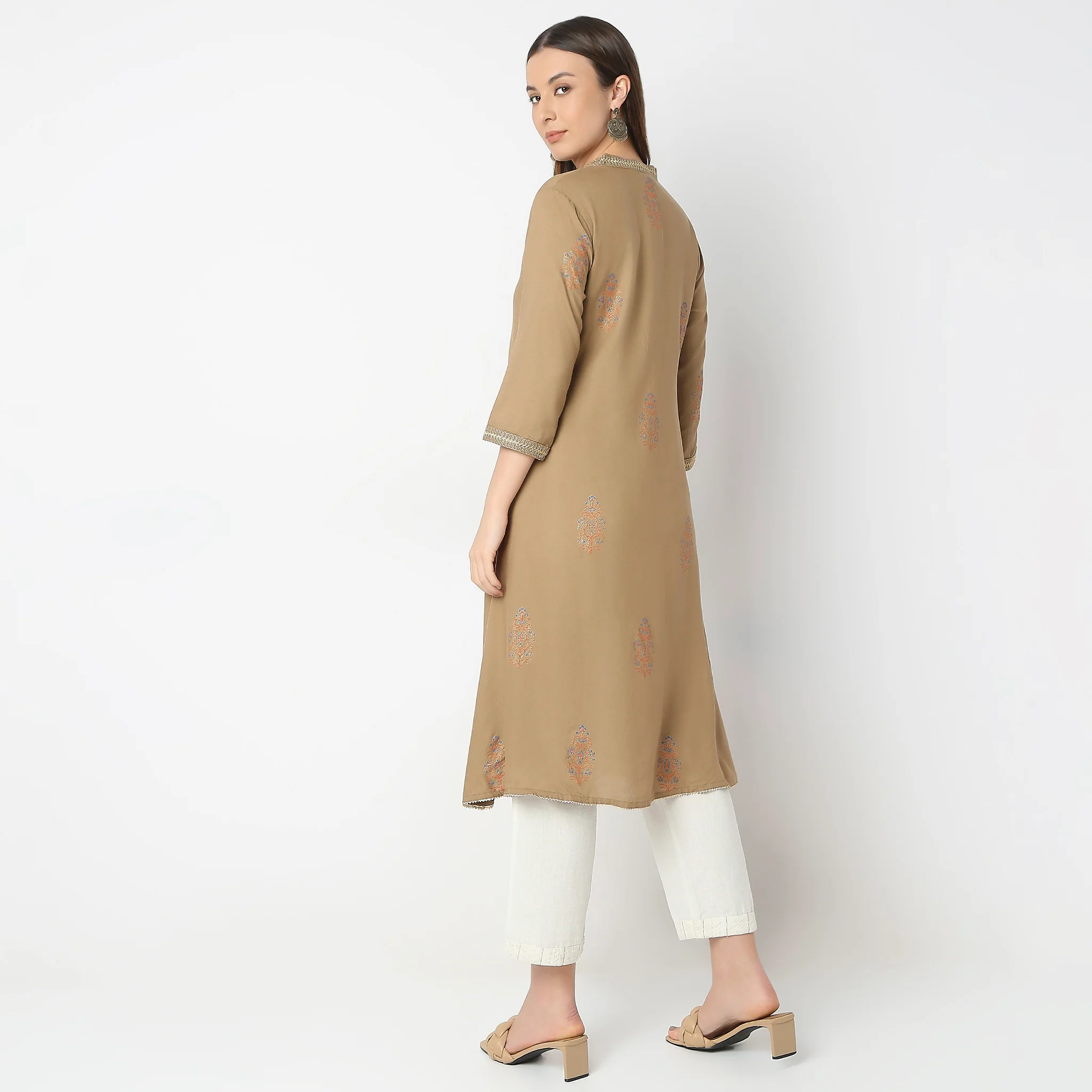 Flare Fit Printed Kurta - Image 3